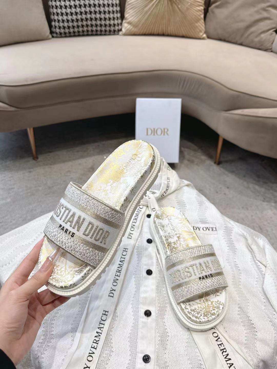 CD 26s Platform Sandals Grey Gold White Leather Fabric 944457