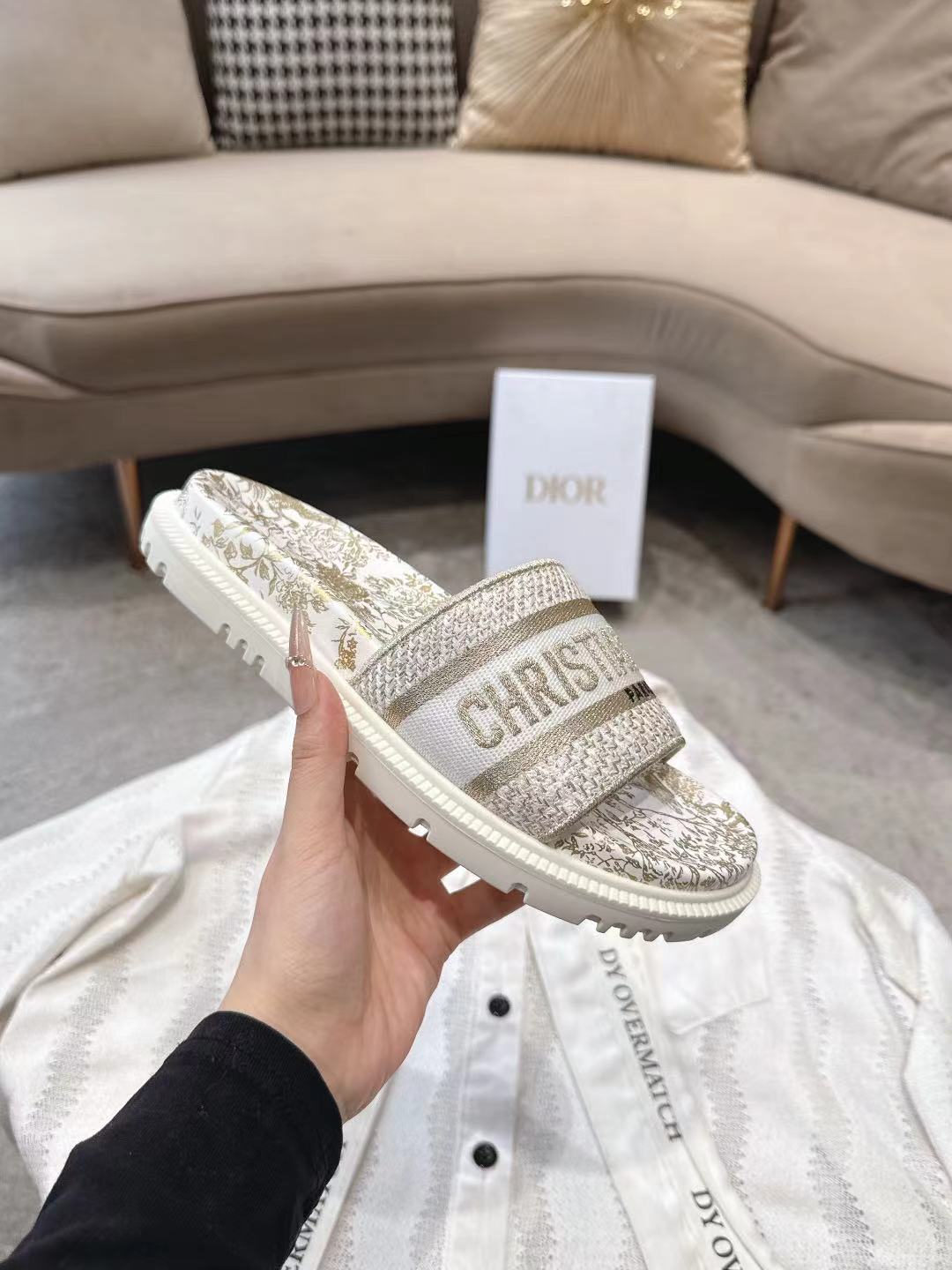 CD 26s Platform Sandals Grey Gold White Leather Fabric 944457