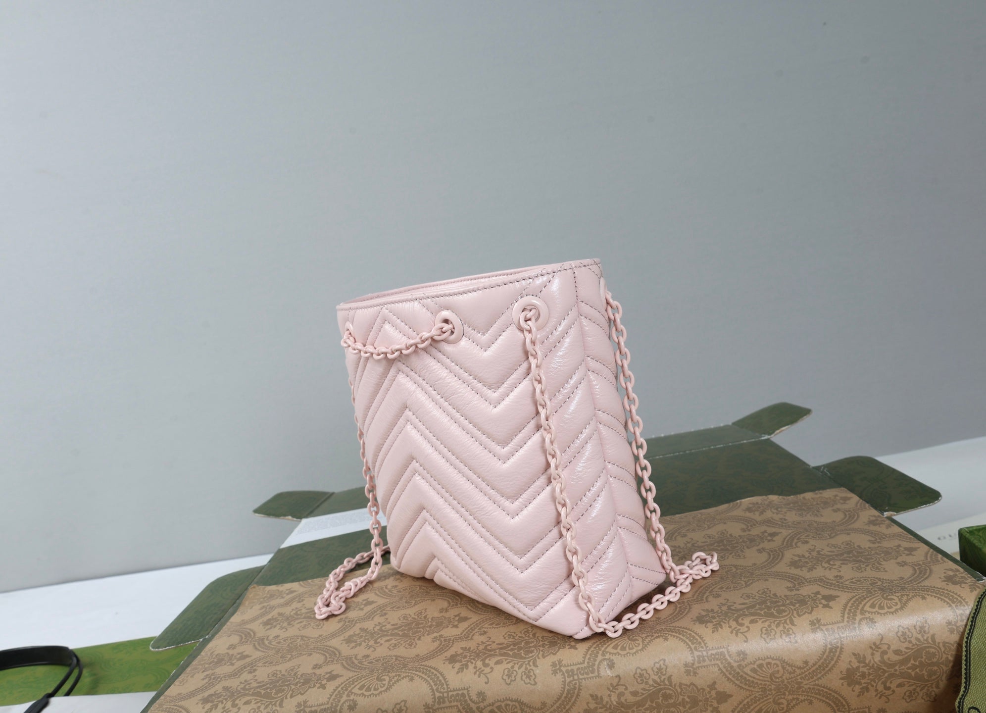 Gucci 26s Marmont Nano Bucket Bag Light Pink Quilted Leather