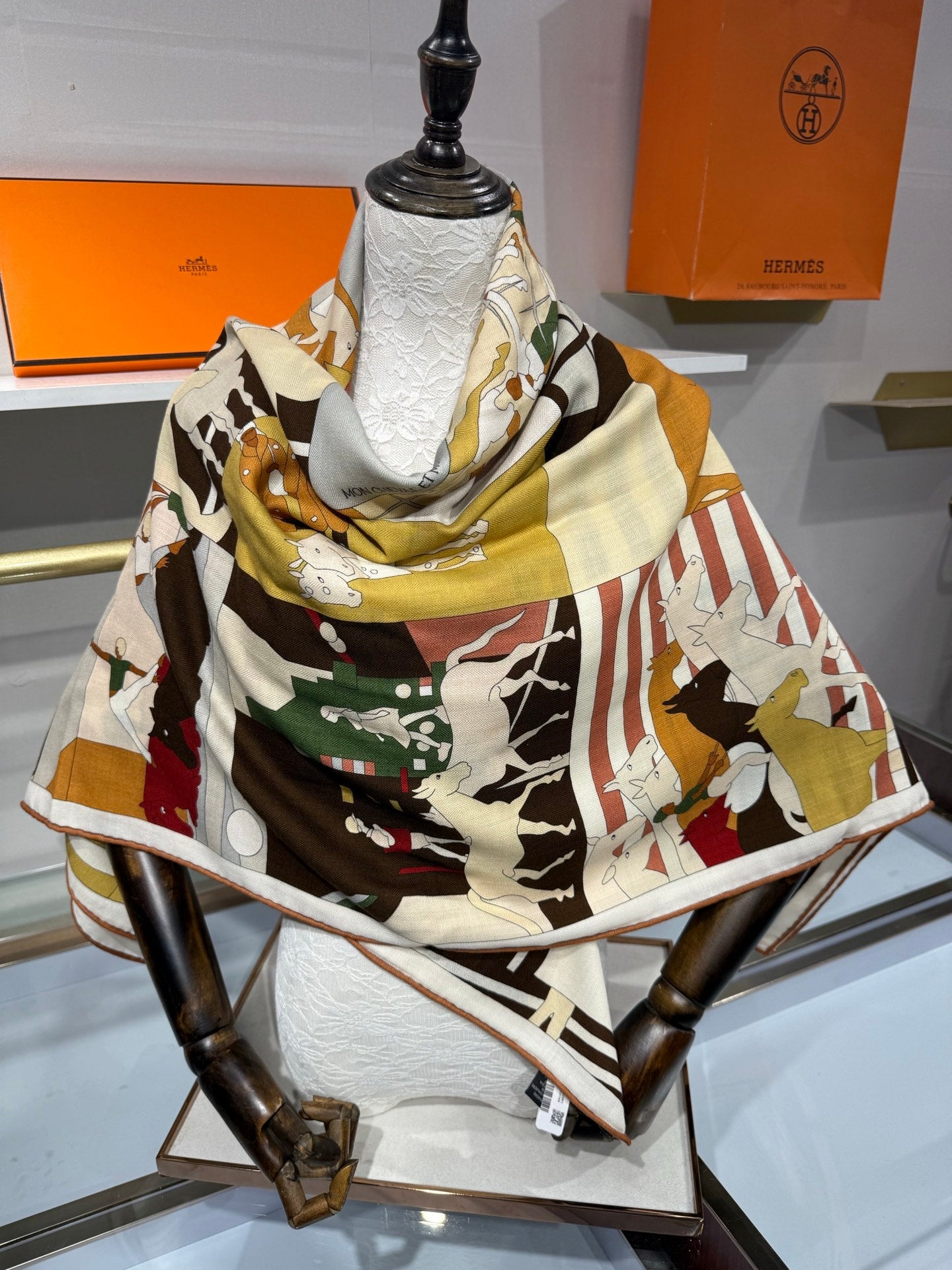 HM 26s 140x140cm Mon Cheval et Moi Scarf Cashmere Silk 214215