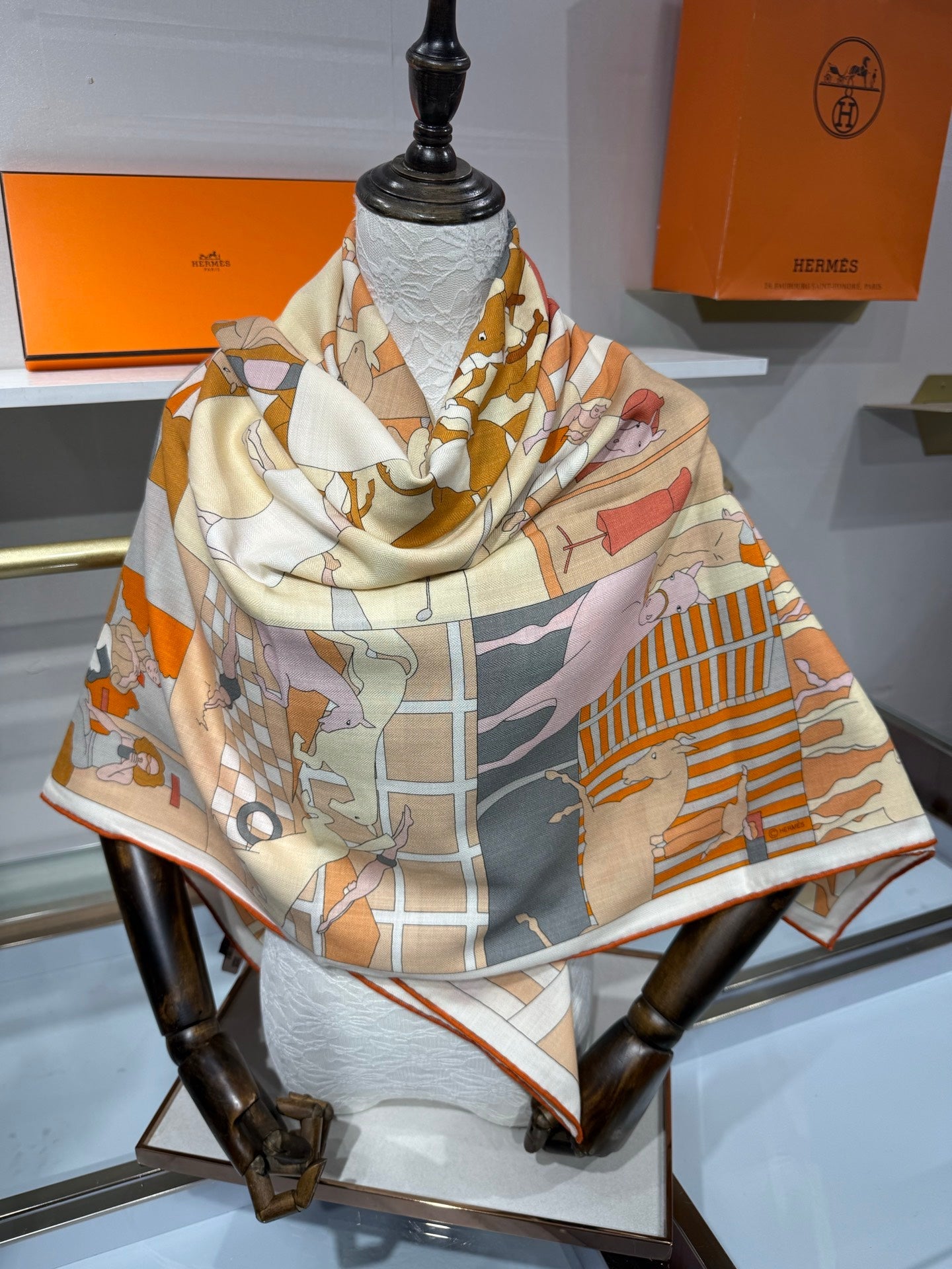 HM 26s 140x140cm Mon Cheval et Moi Scarf Cashmere Silk 214214