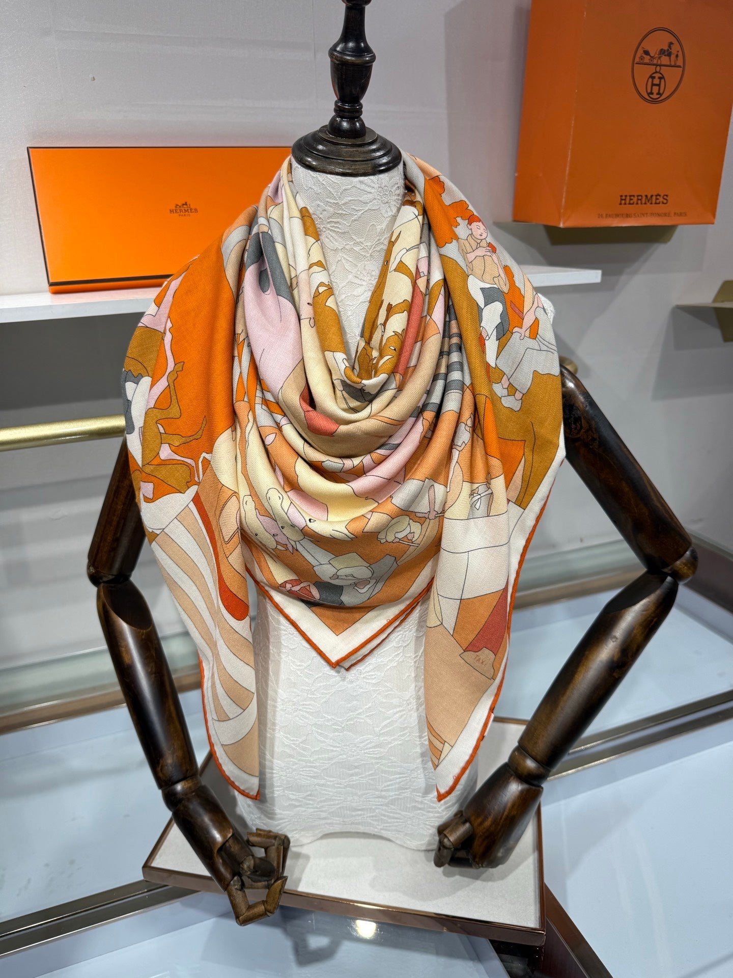 HM 26s 140x140cm Mon Cheval et Moi Scarf Cashmere Silk 214214