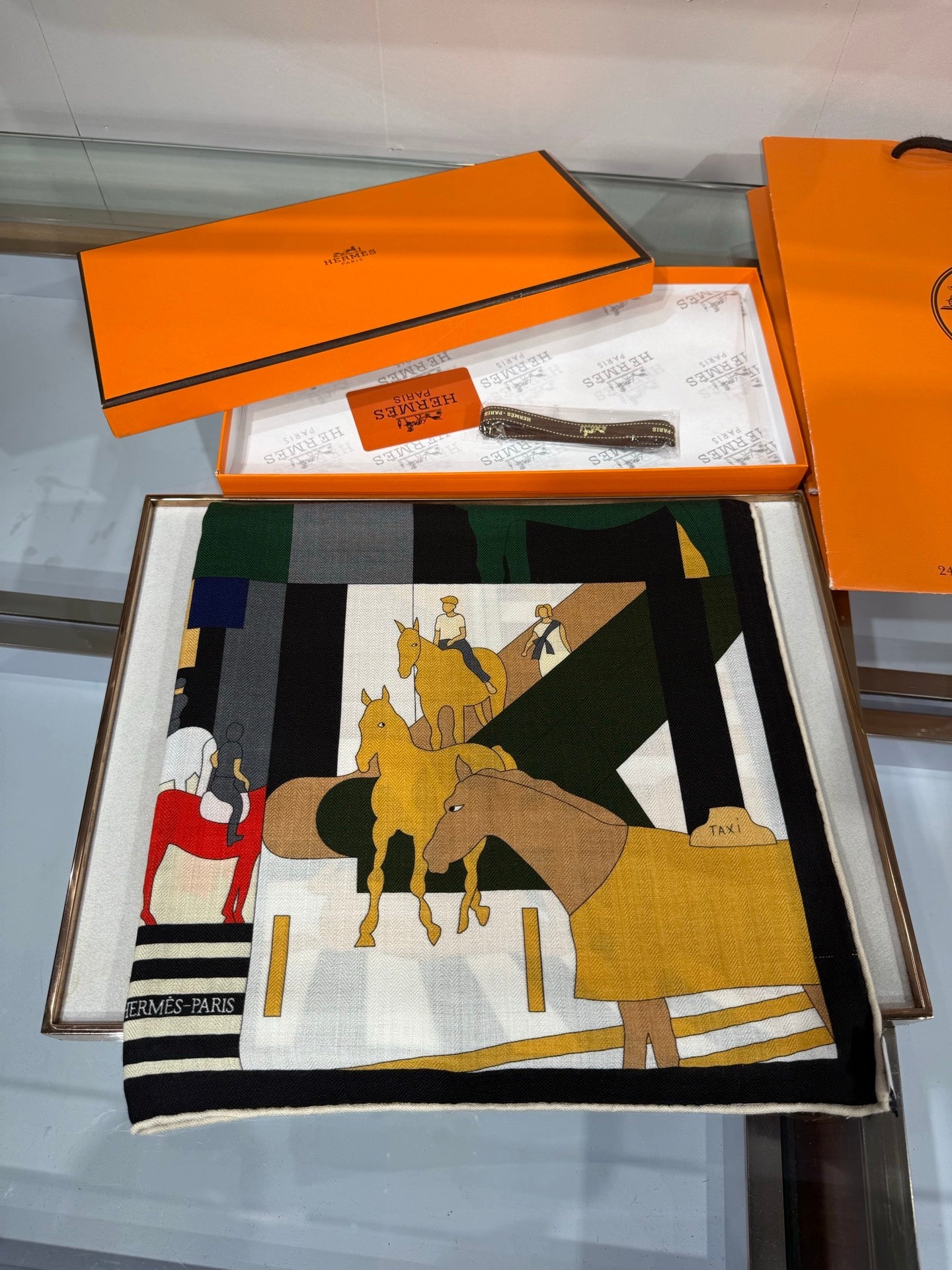 HM 26s 140x140cm Mon Cheval et Moi Scarf Cashmere Silk 214219