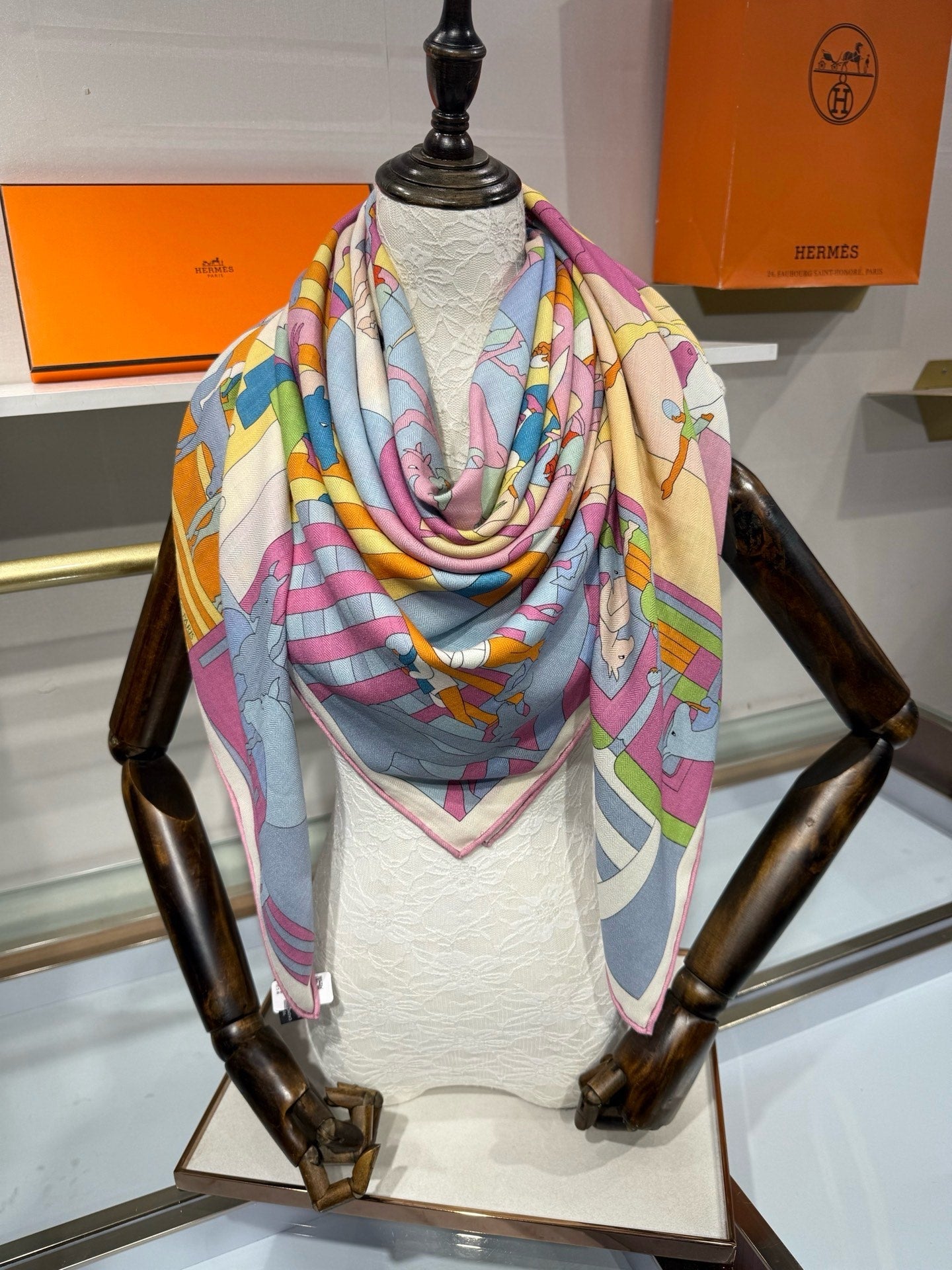 HM 26s 140x140cm Mon Cheval et Moi Scarf Cashmere Silk 214221