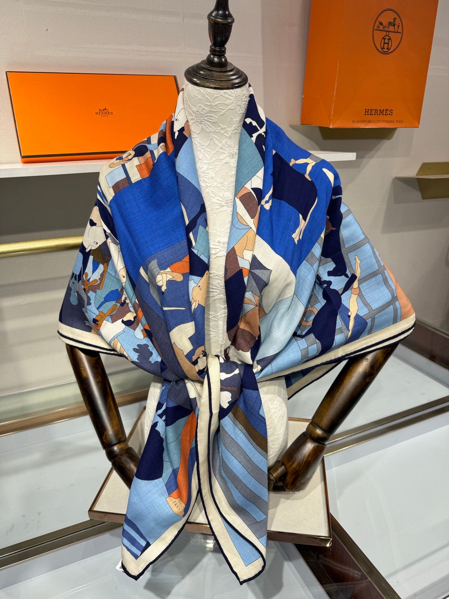 HM 26s 140x140cm Mon Cheval et Moi Scarf Cashmere Silk 214223