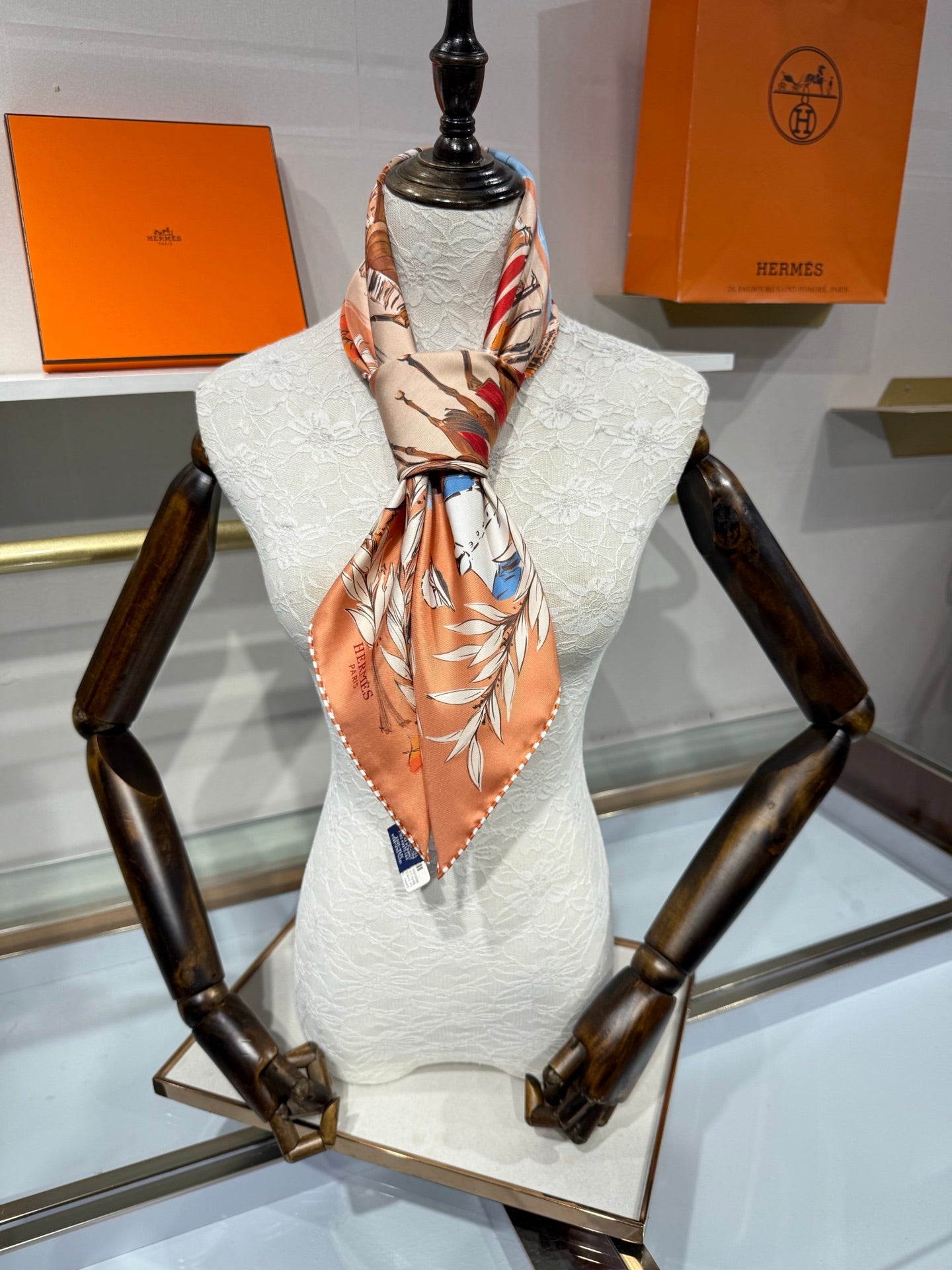 HM 26s Champ de Courses a Chantilly Scarf 90x90 Mulberry Silk 215607