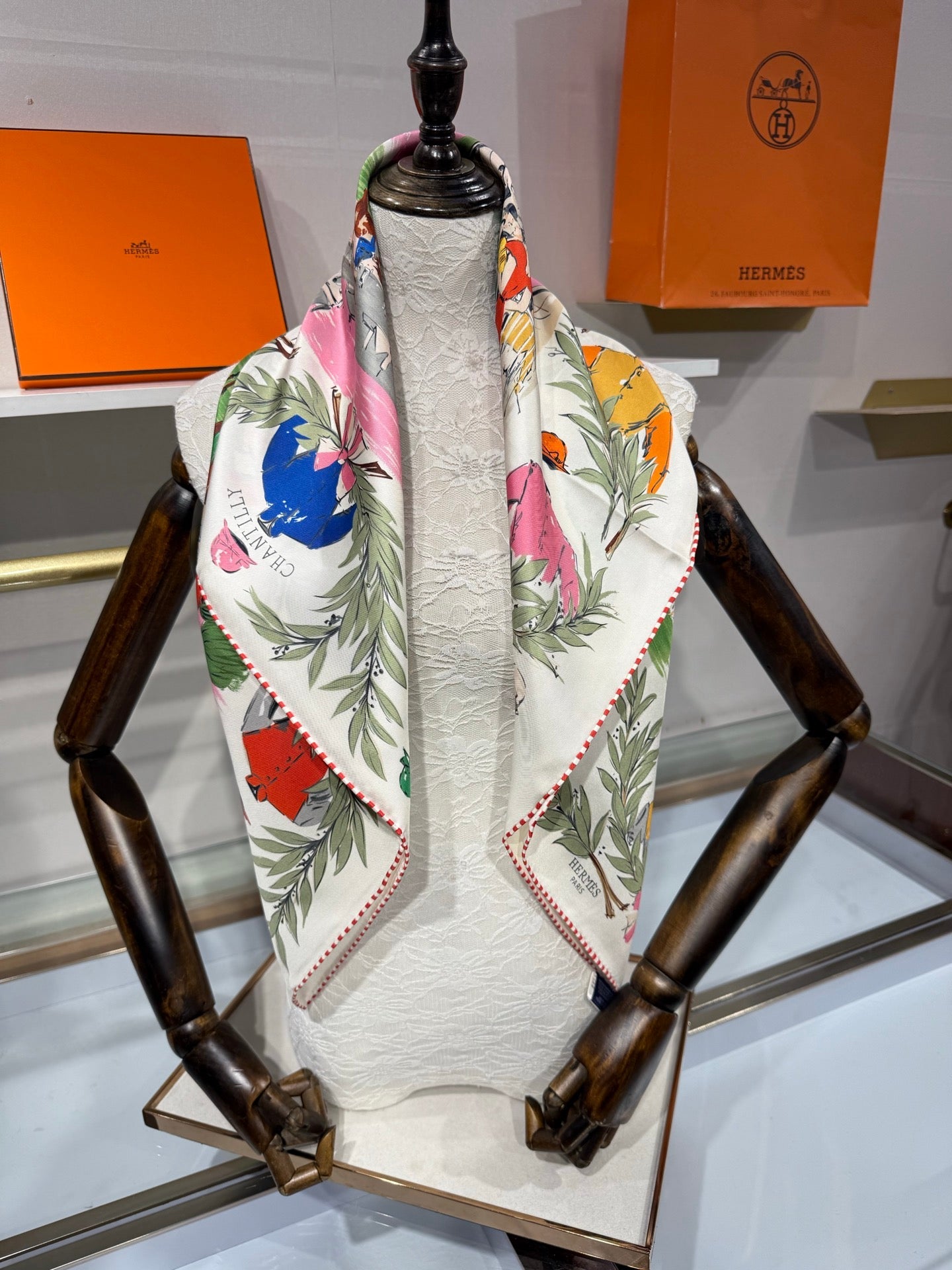 HM 26s Champ de Courses a Chantilly Scarf 90x90 Mulberry Silk 215634