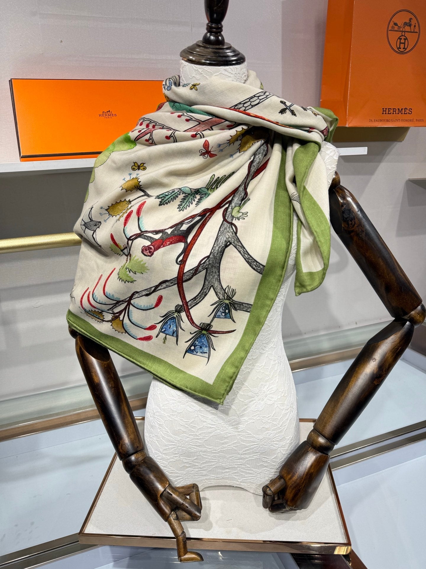 HM 26s Scarf 140 In Cashmere And Silk 216599