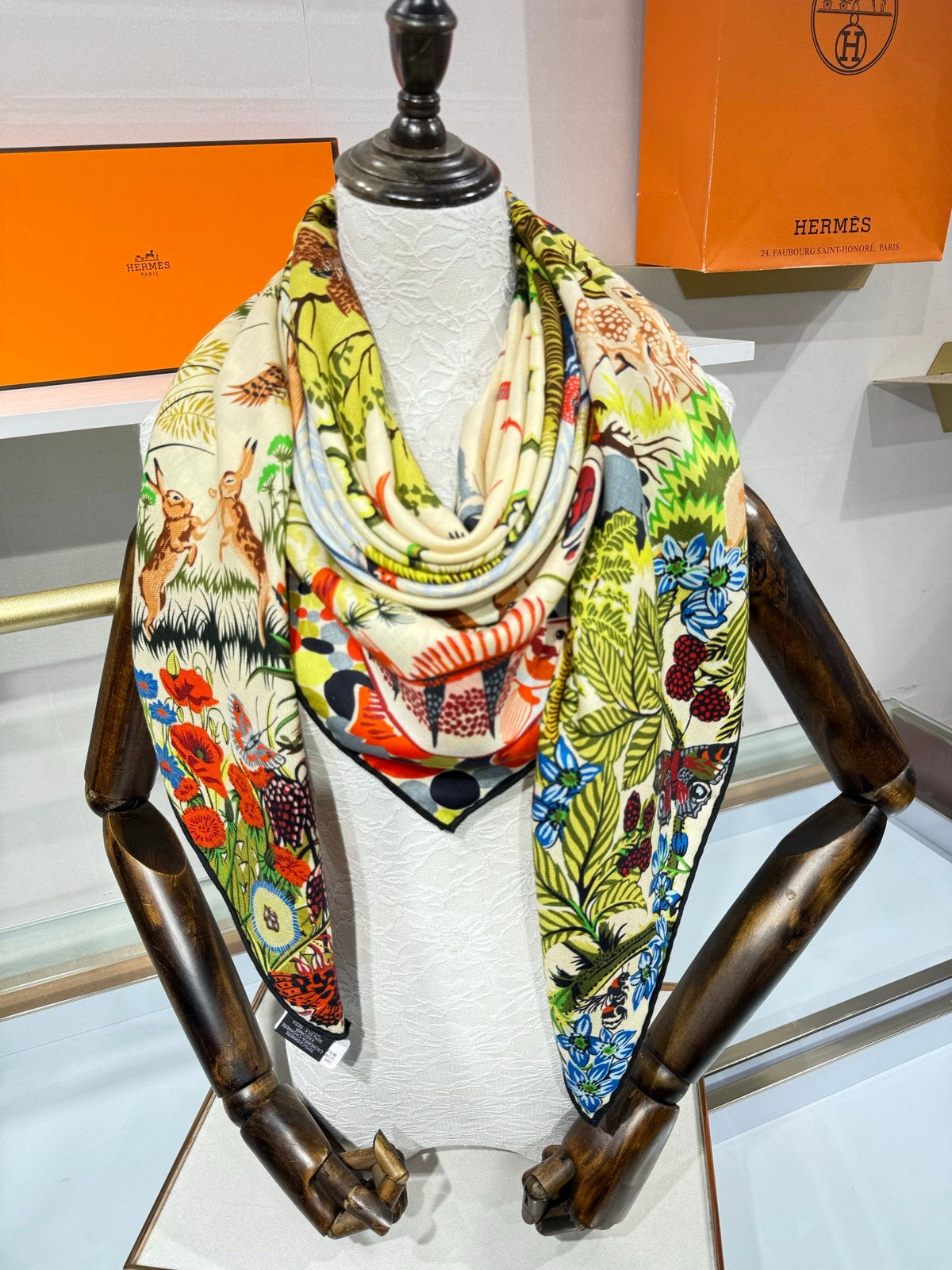 HM 26s Scarf 140 In Cashmere And Silk 217522