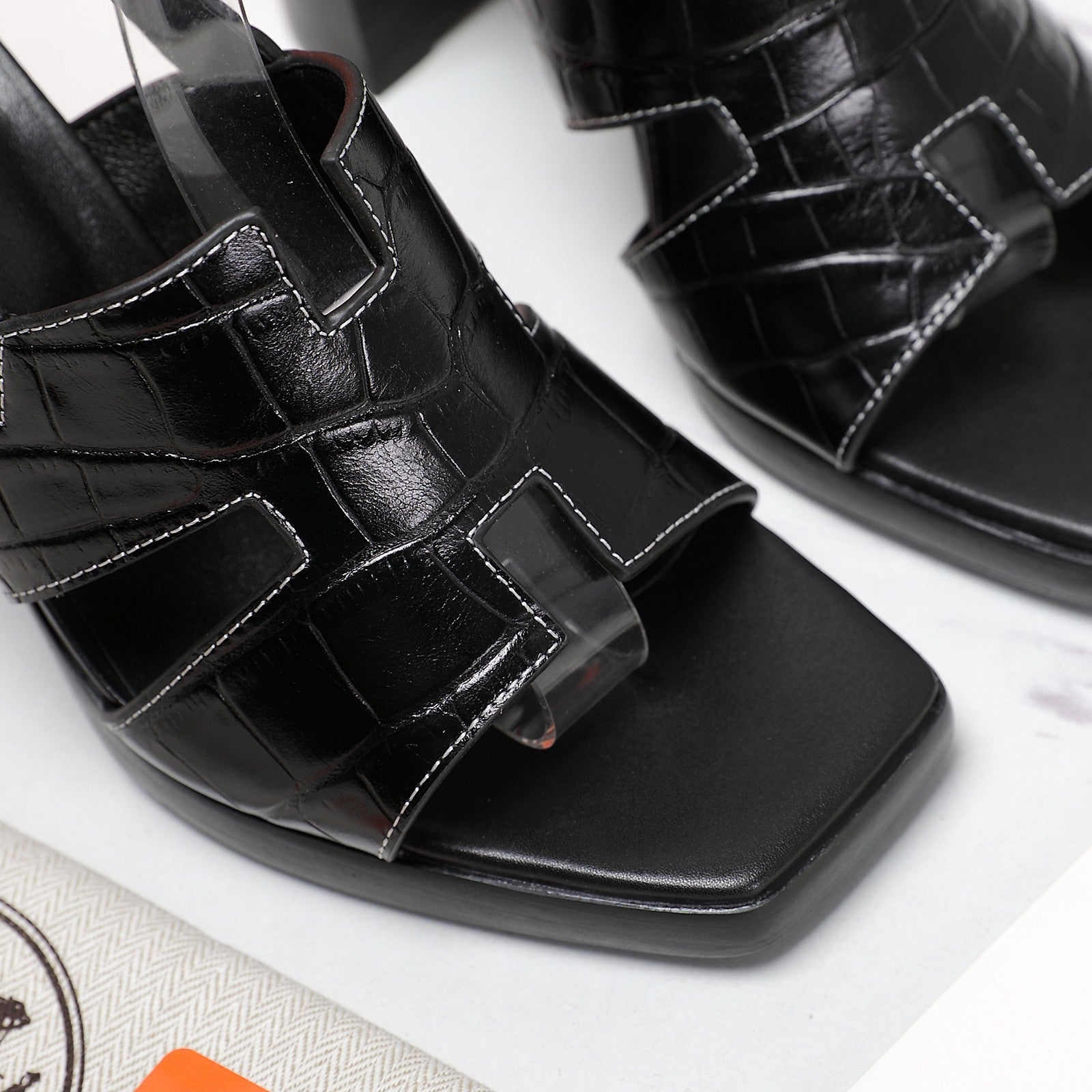 ERIS 95 SANDAL BLACK CALFSKIN PATTERNED