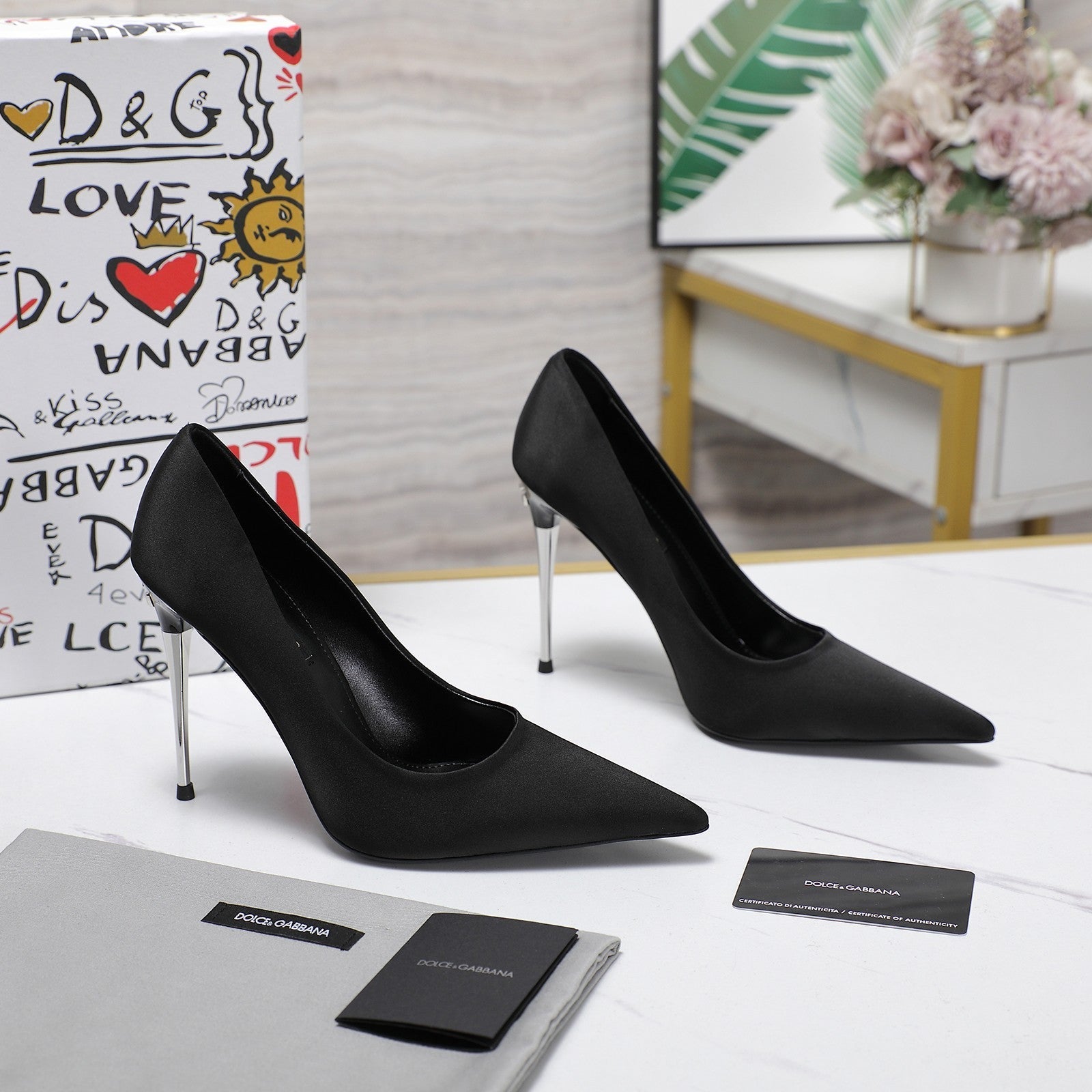 DC Pointed Pumps Black Sheepskin 289694