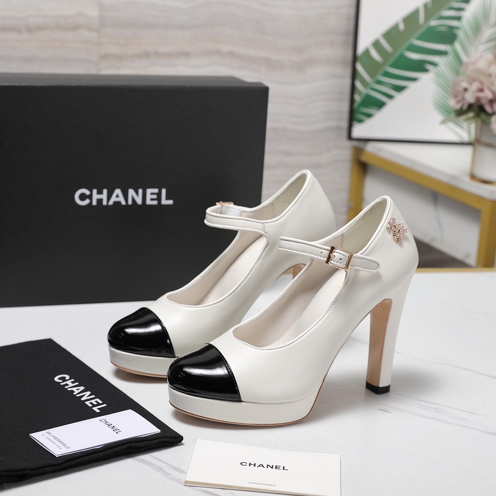 CC Buckle Platform Pumps 100mm White Lambskin 425879