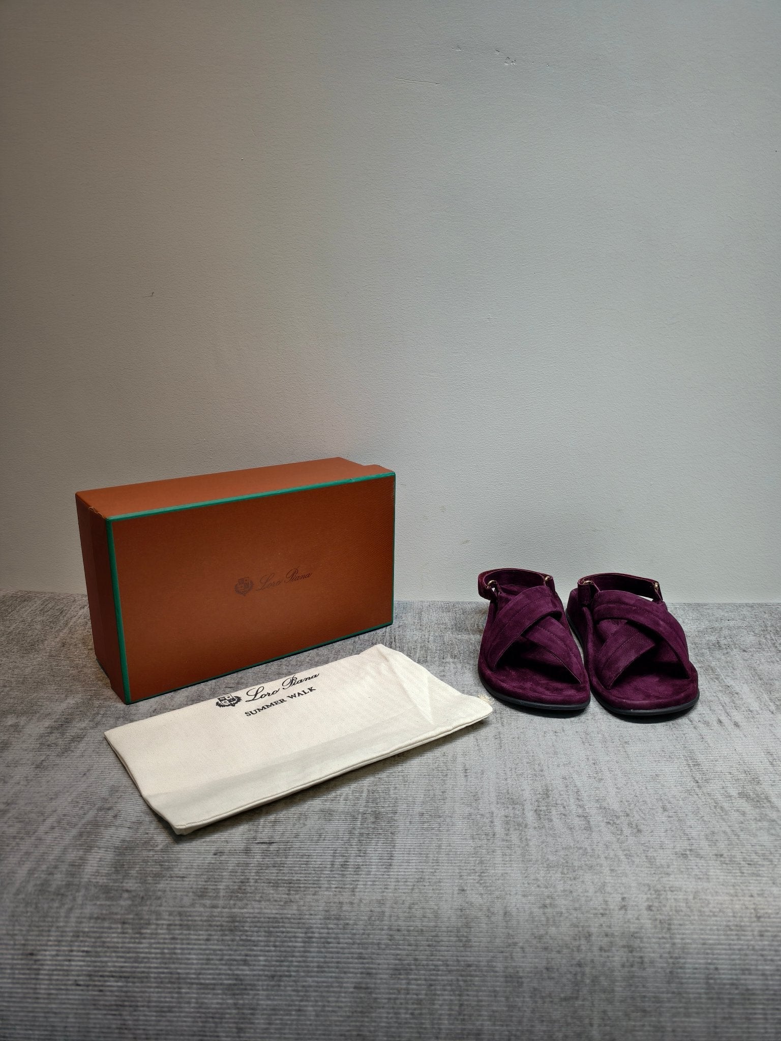 LP 26s Hector Sandal Burgundy Suede 864863