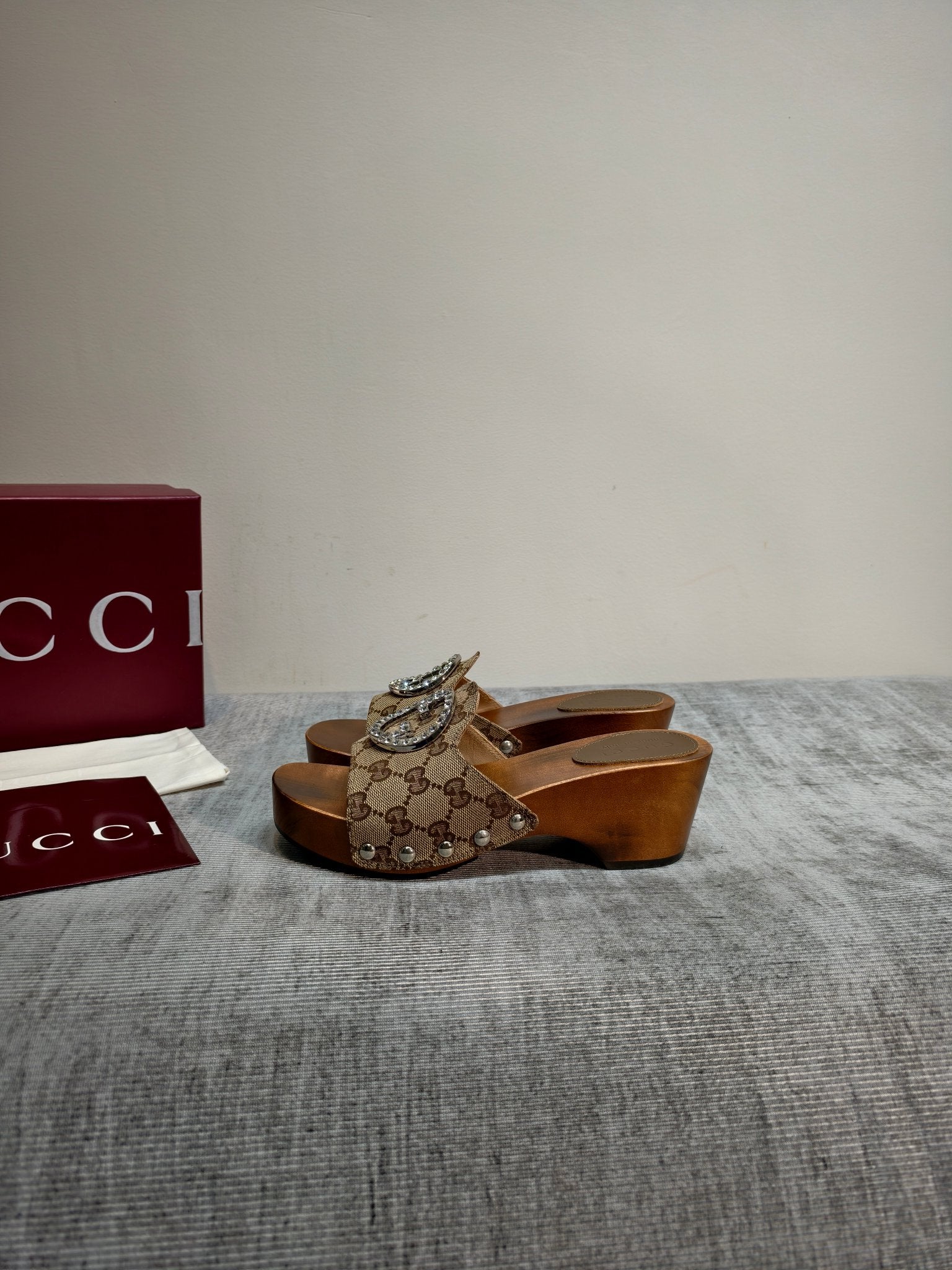 GG Clog Beige Canvas 864269