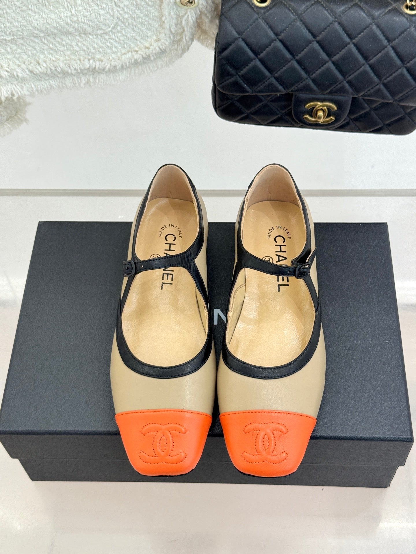 CC 26s Square-Toe Mary Jane Shoes Orange Beige Leather 920419