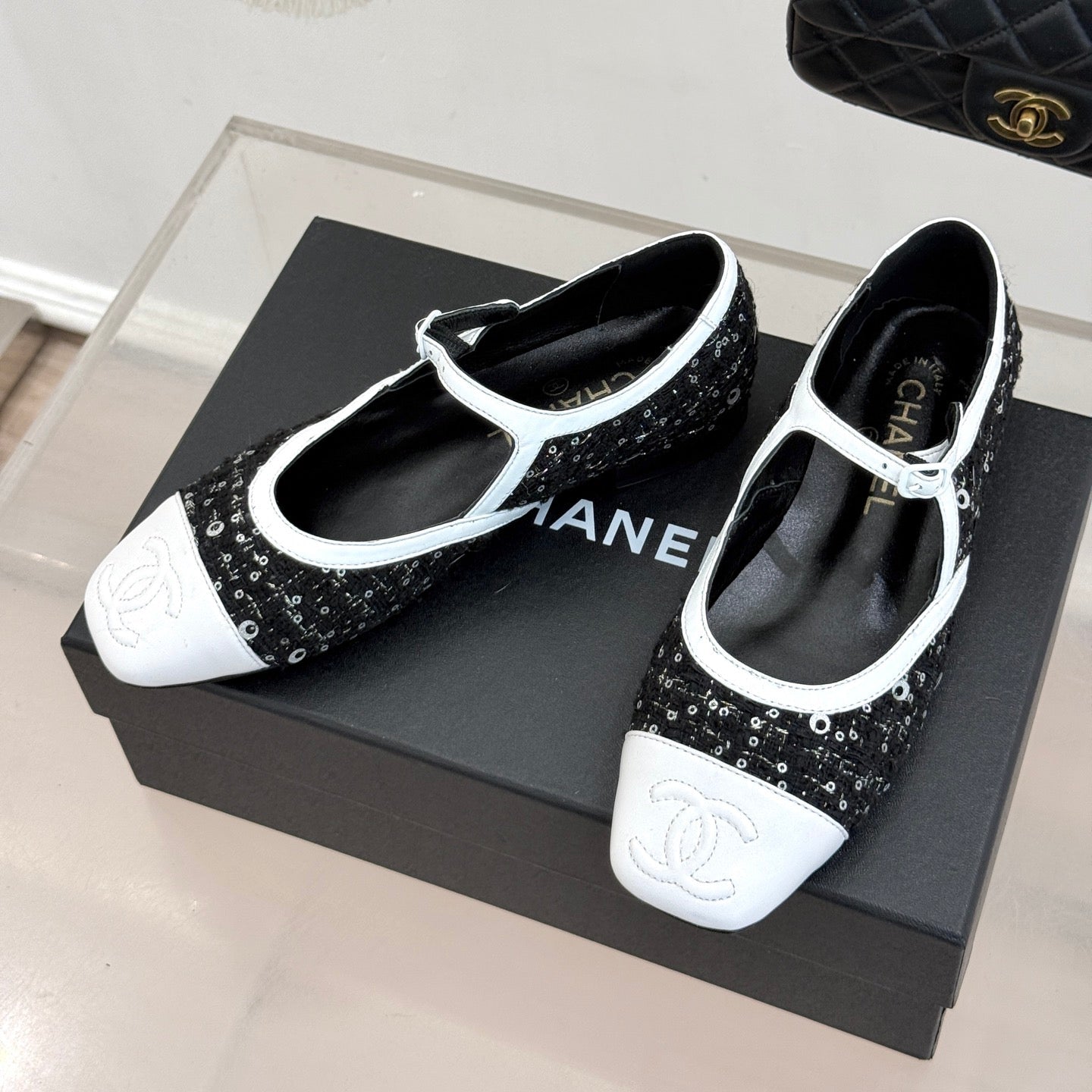CC 26s Square-Toe Mary Jane Shoes Black White Tweed Leather 920425