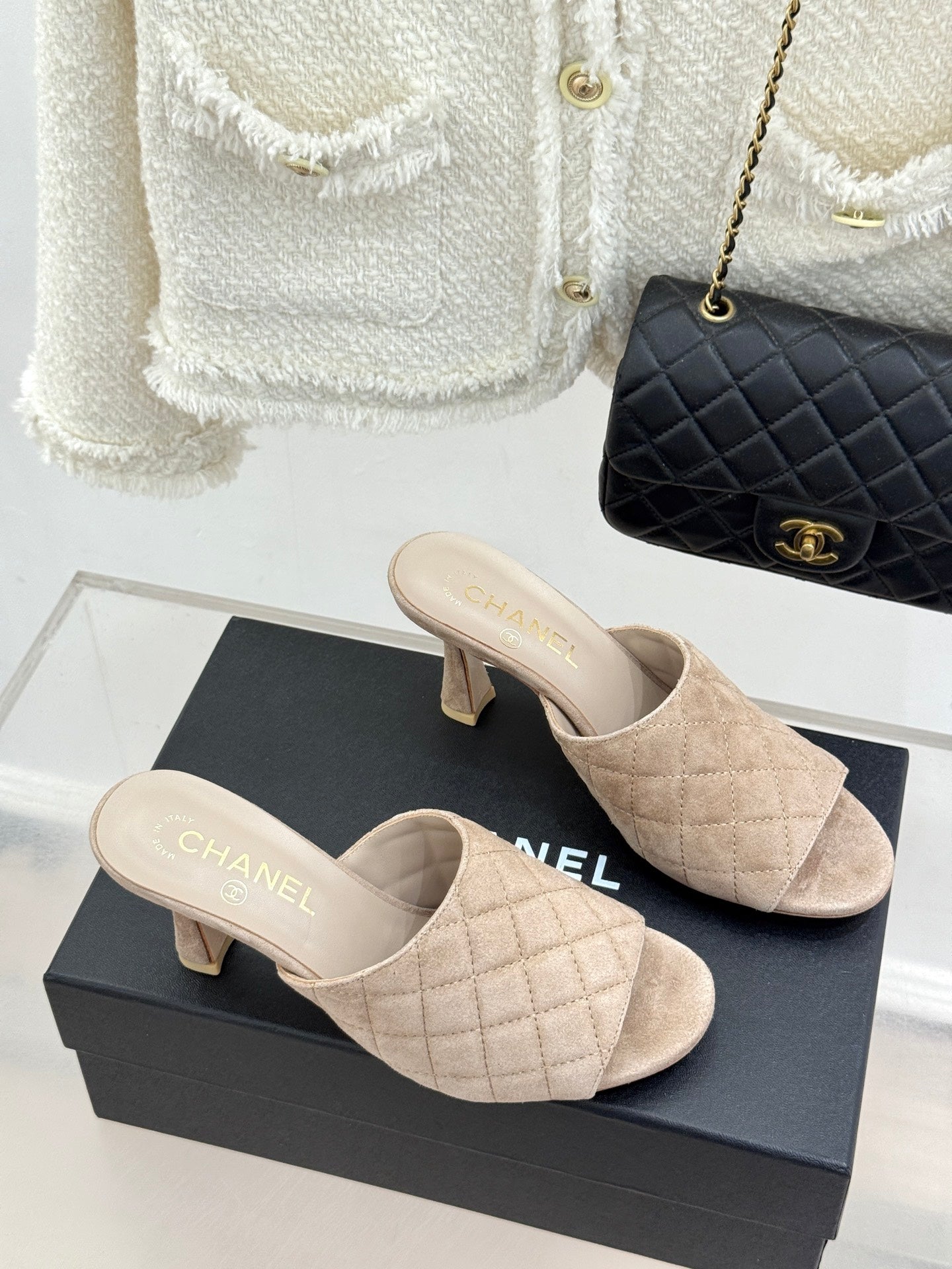 CC 26s High-Heeled Sandals Light Taupe Diamond-Patterned Suede 920299