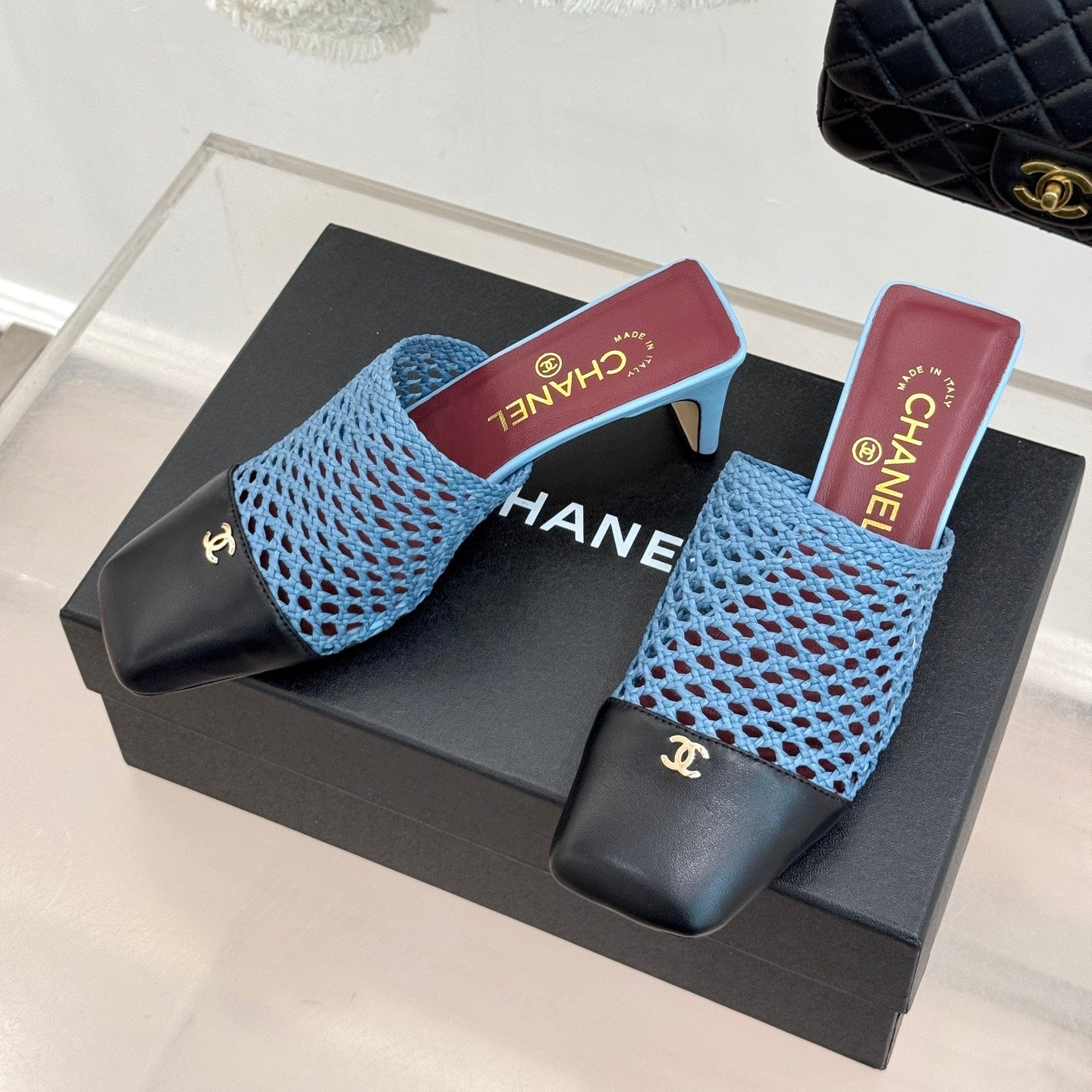 CC 26s Square-Toe Sandals Black Blue Distinct Woven 887978