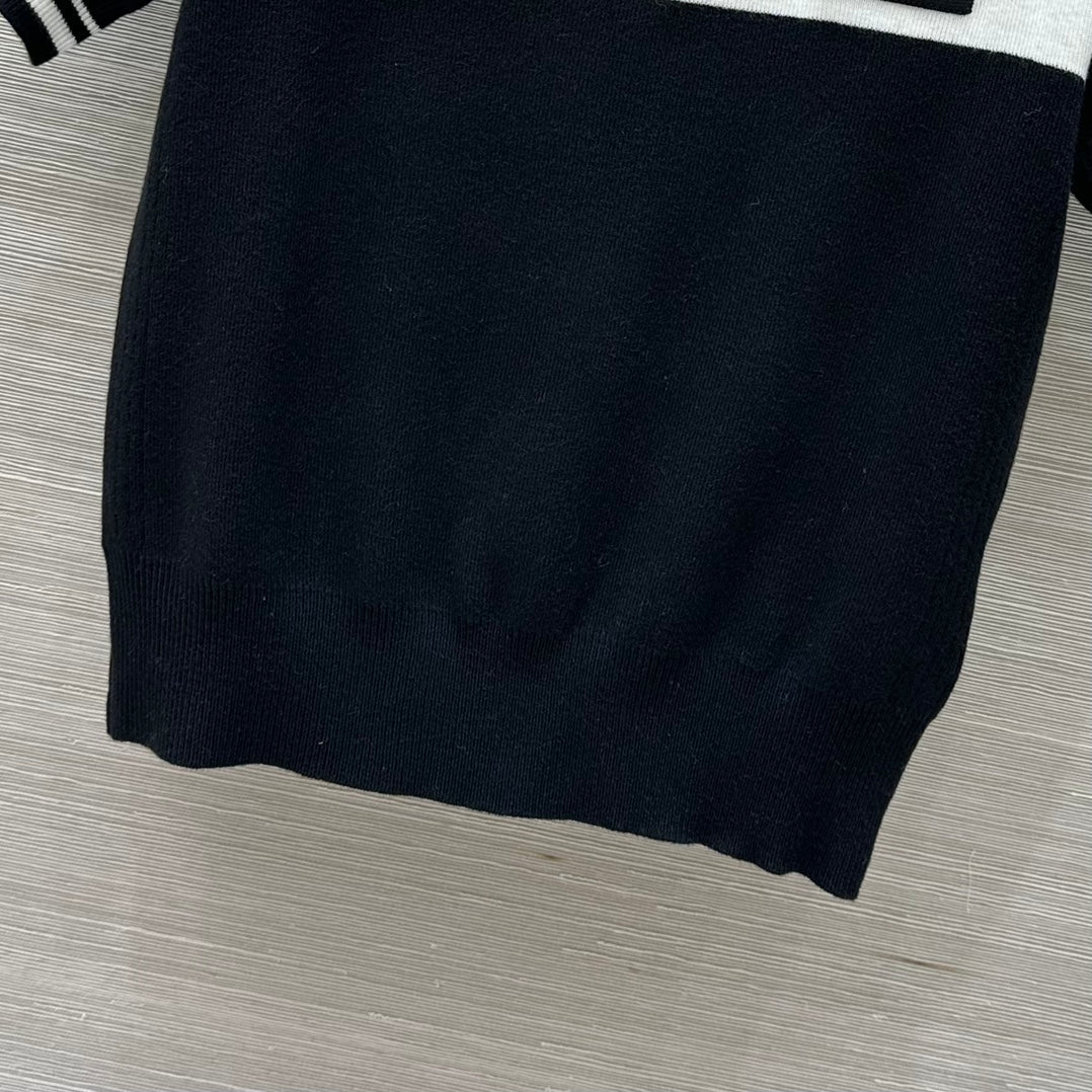Miu Miu 25 Polo Collar Short-sleeved Top Black White Tencel