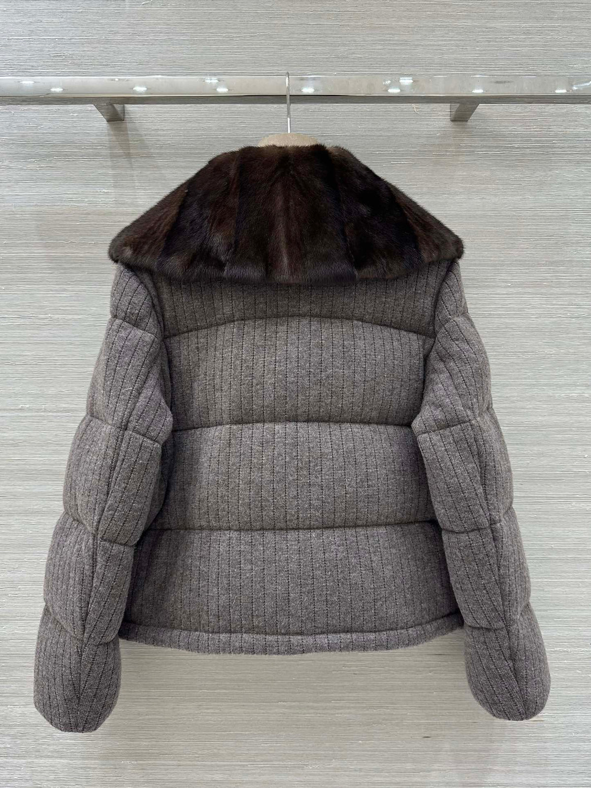 LP 26s Knit Puffer Jacket Brown Fur Collar 427319