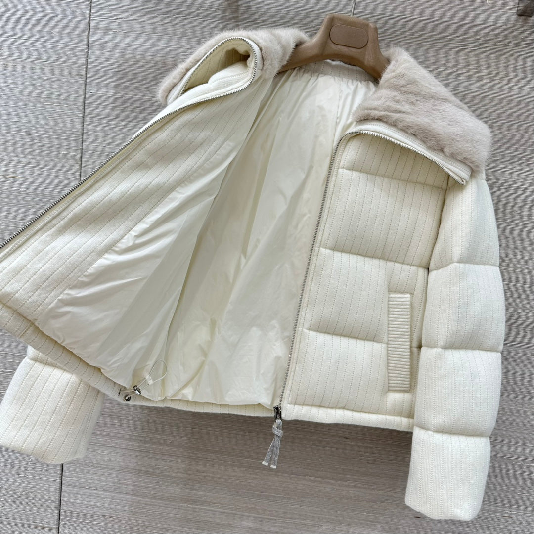 LP 26s Knit Puffer Jacket White Beige Fur Collar 427317