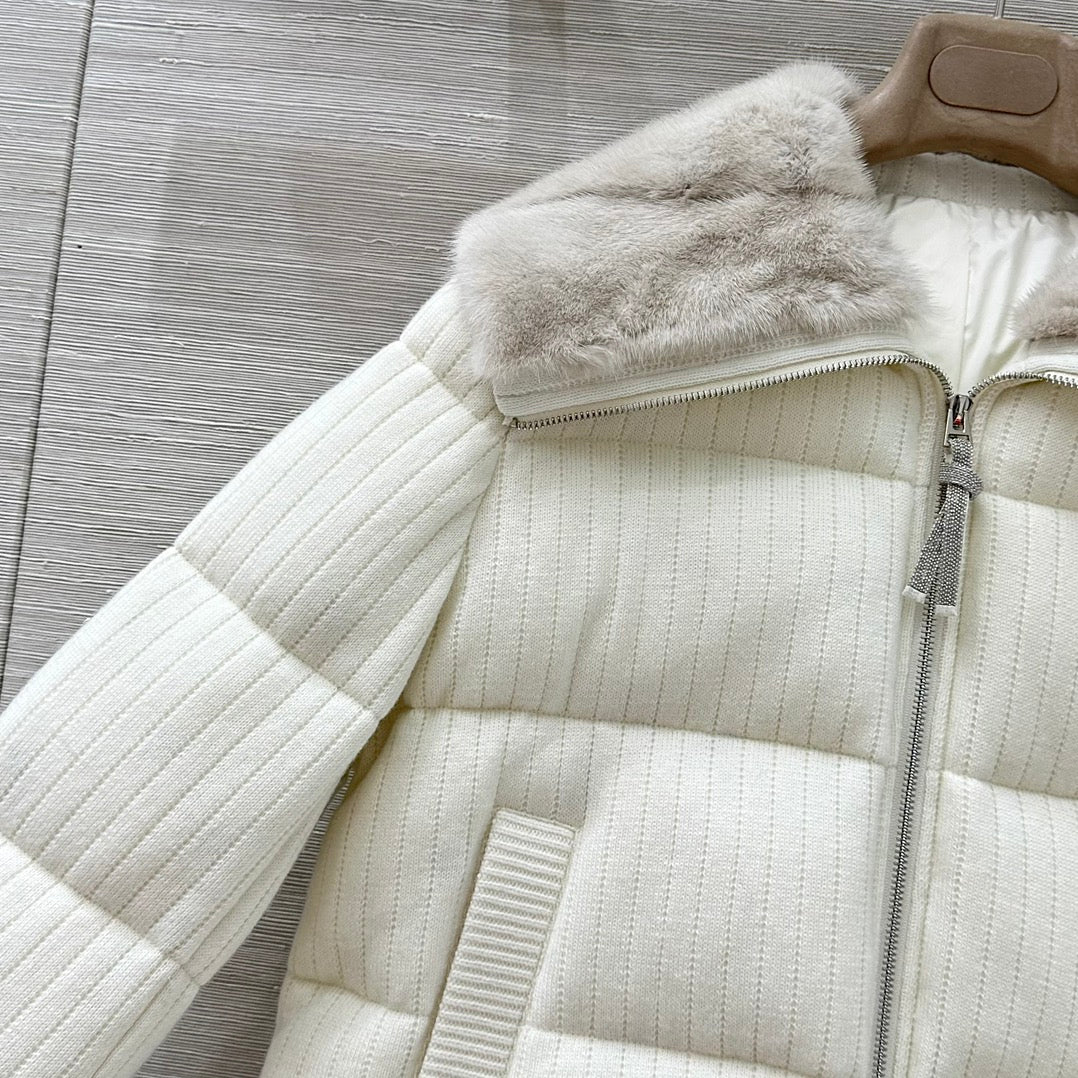 LP 26s Knit Puffer Jacket White Beige Fur Collar 427317