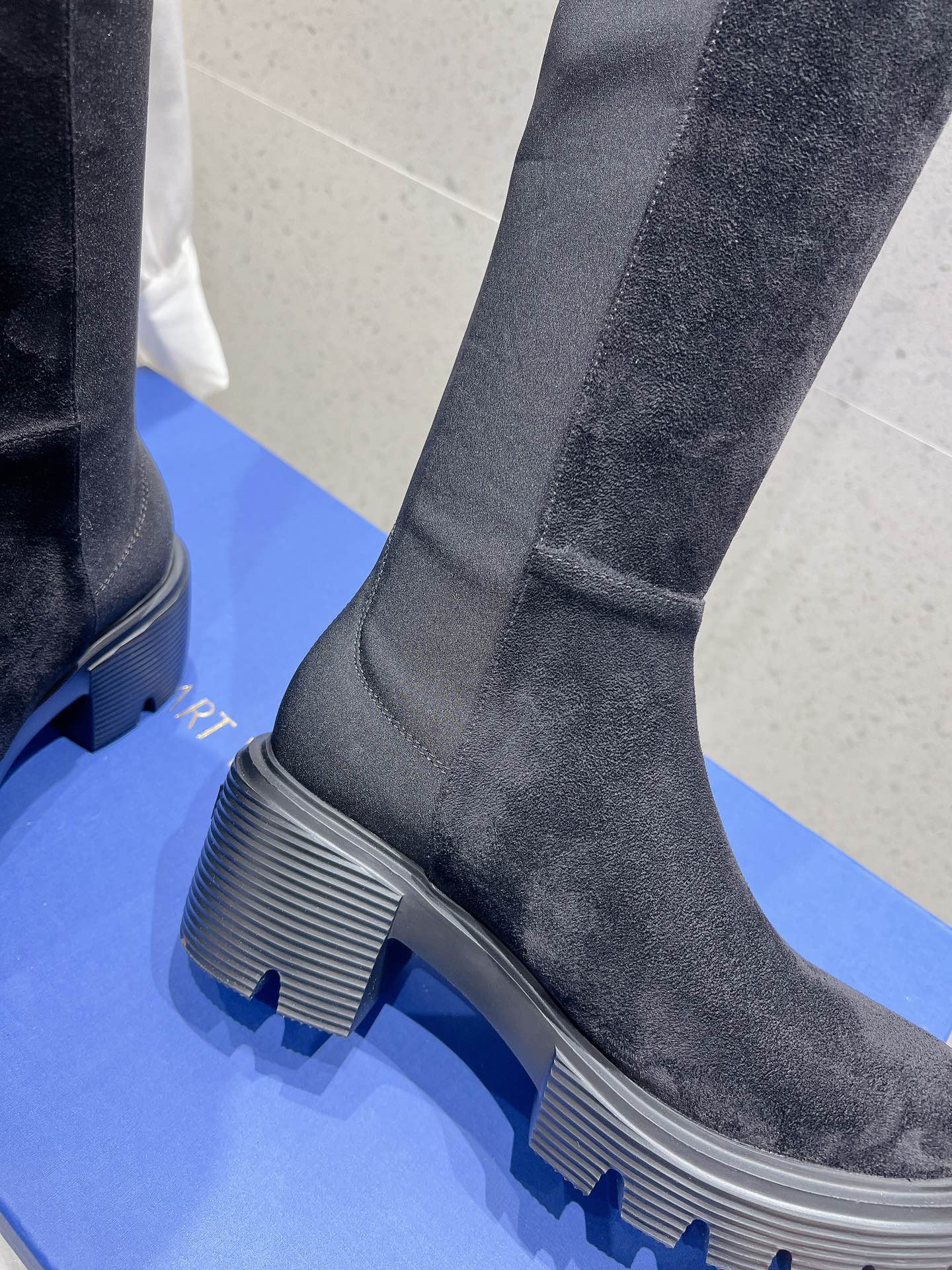 SW  Soho Knee-High Boot Black Suede 554357
