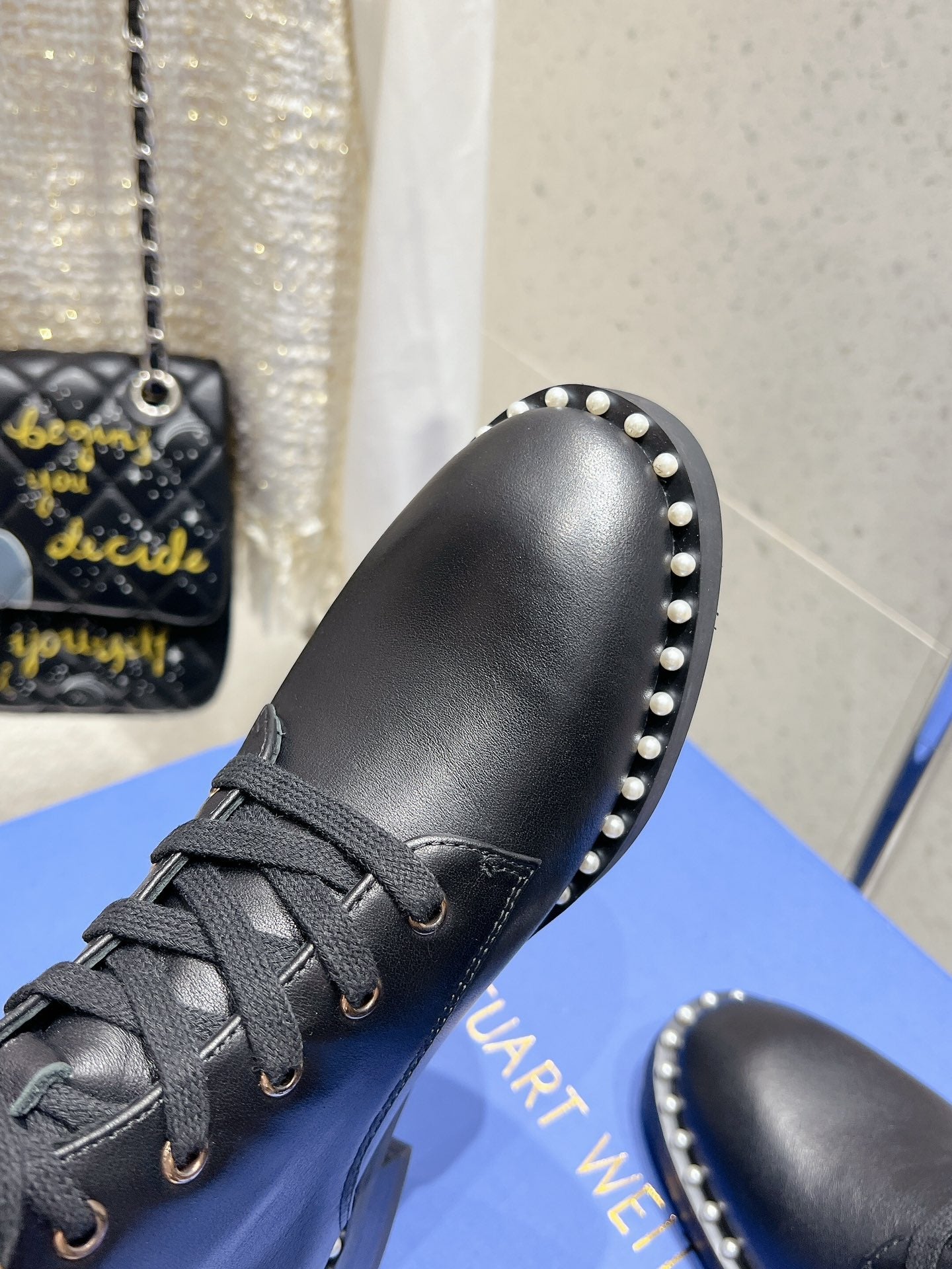SW  Mckenzee Boot with Pearl Chain Black Leather 554361