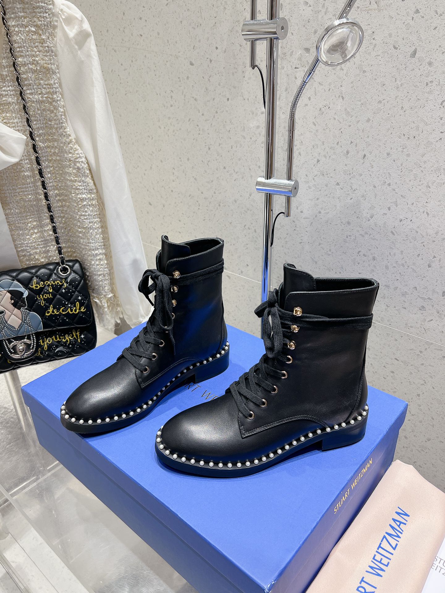 SW  Mckenzee Boot with Pearl Chain Black Leather 554361