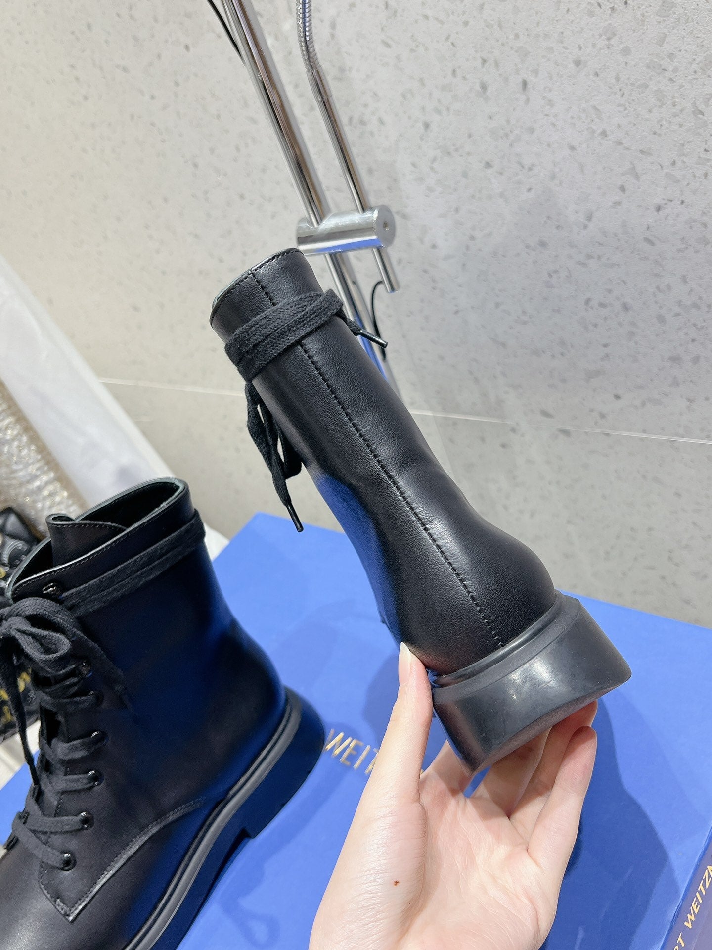 SW  Mckenzee Boot Black Leather 554363