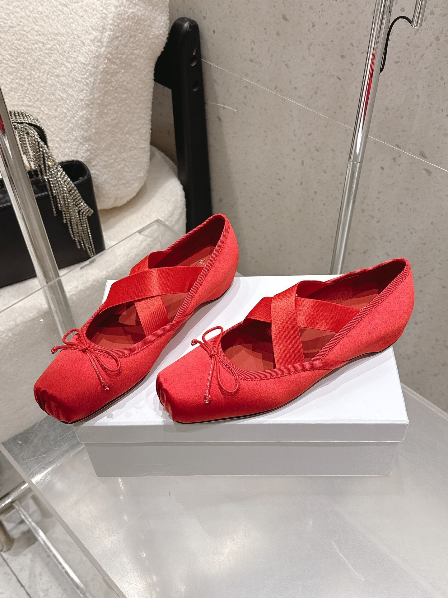 CL Ballet Butterfly Ballet Flats Red Satin610808