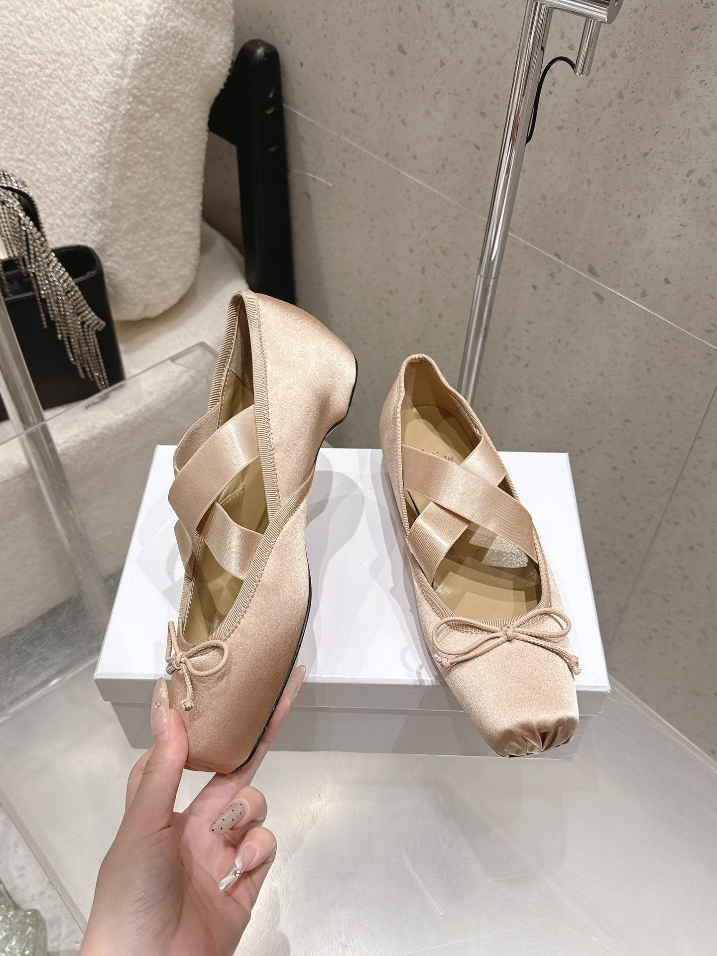 CL Ballet Butterfly Ballet Flats Beige Satin 610809