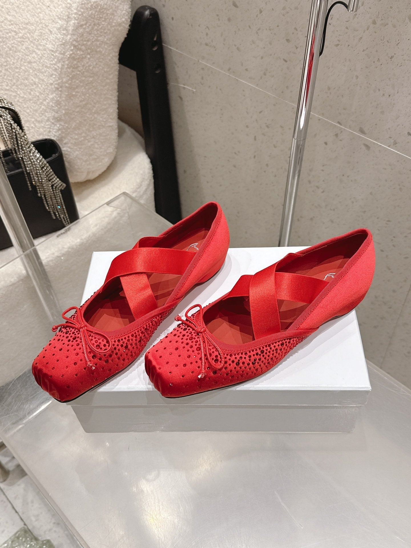 CL Ballet Butterfly Ballet Flats Diamond-Embellished Red Satin 610812