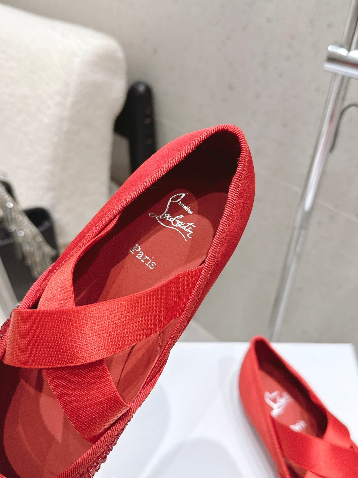 CL Ballet Butterfly Ballet Flats Diamond-Embellished Red Satin 610812