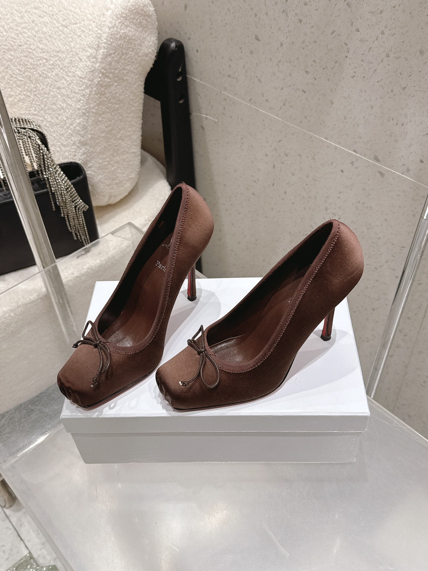 CL Cassia Nodo Pumps 10.5 Brown Satin 610826