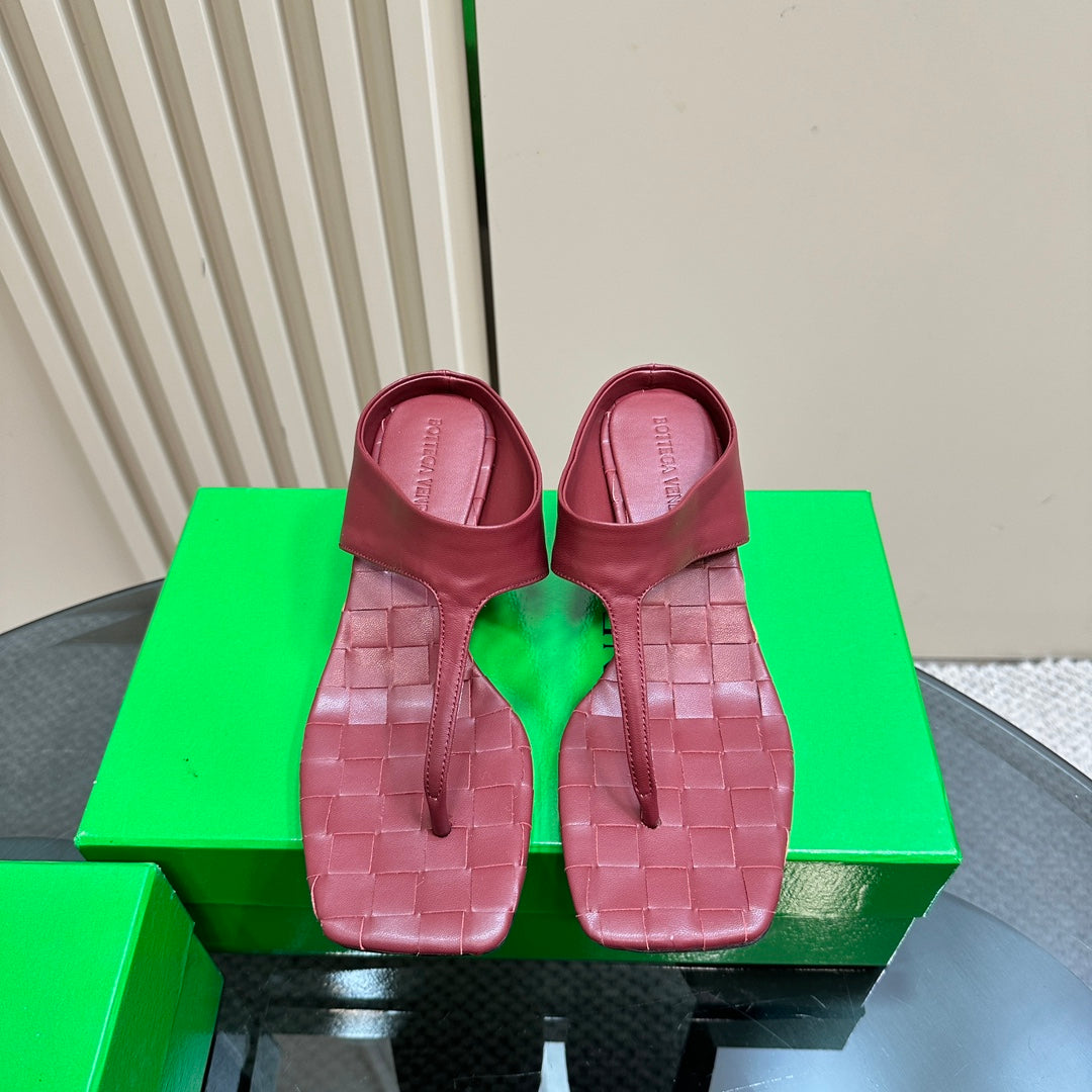 BV 26s Marella Thong 5.5cm Currant Red Intrecciato Leather