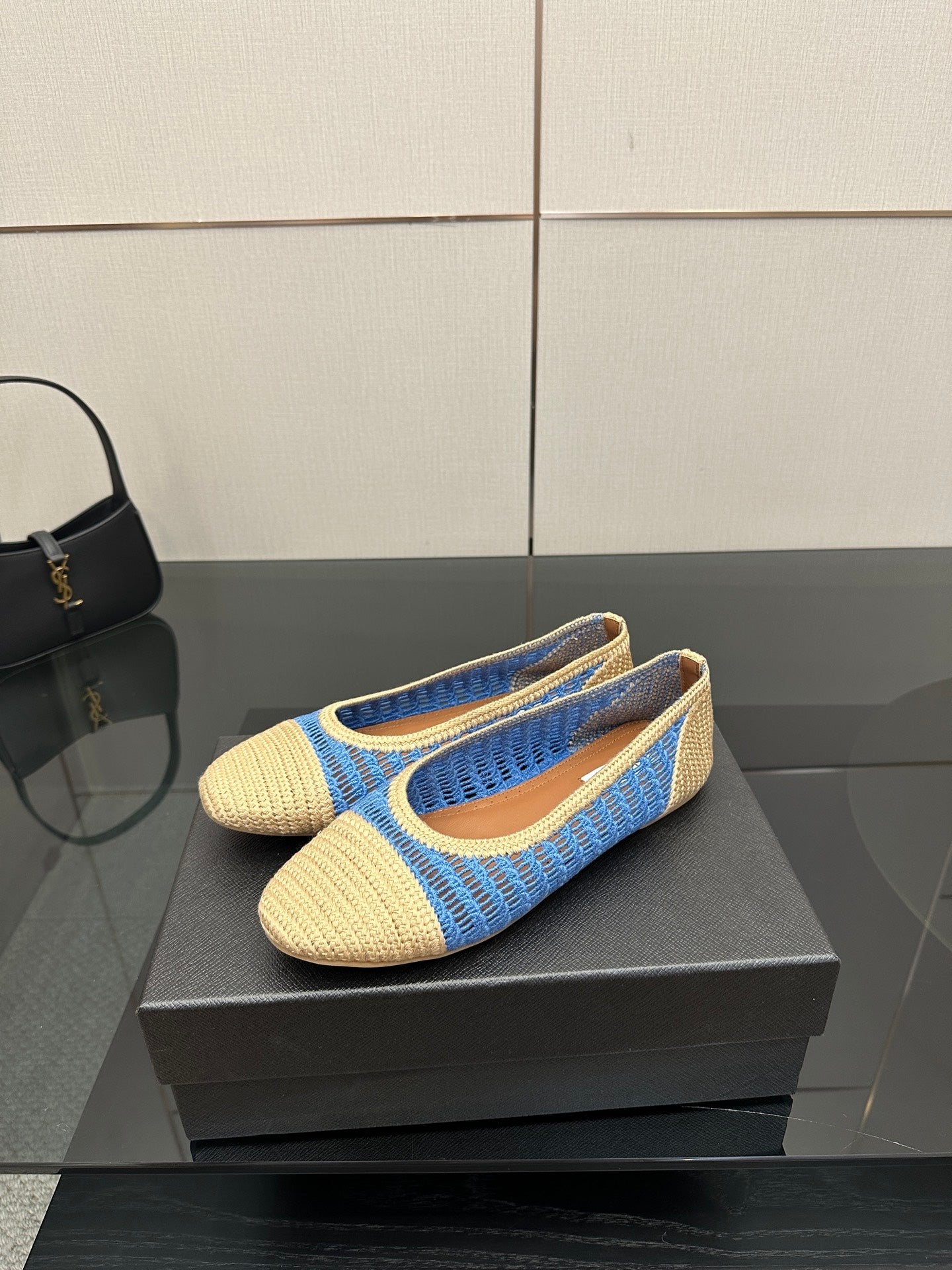 Alaia 2025 Ballet Flat Beige Blue Raffia 433752