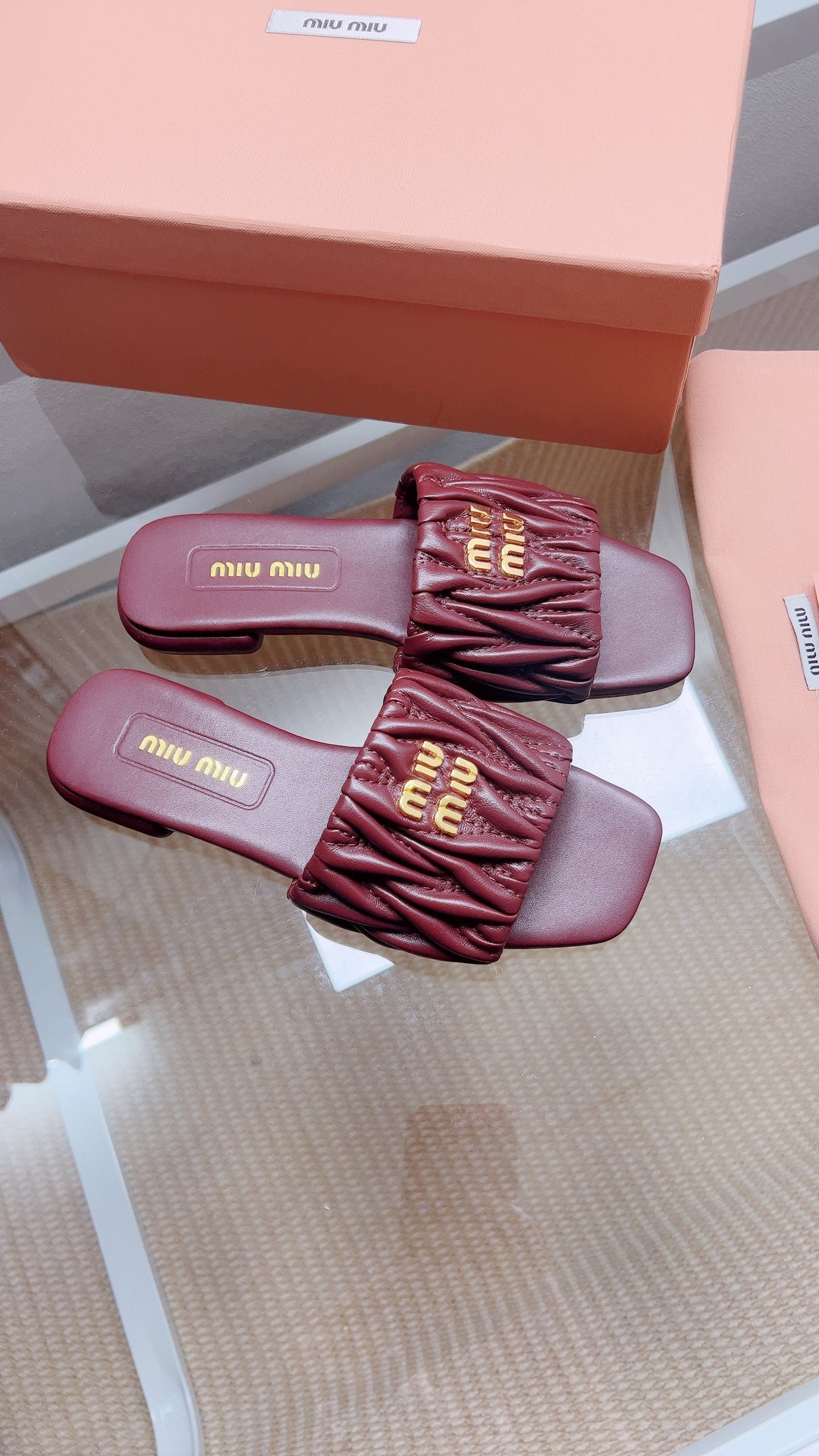 Miu Matelassé Slides Burgundy Leather 739552