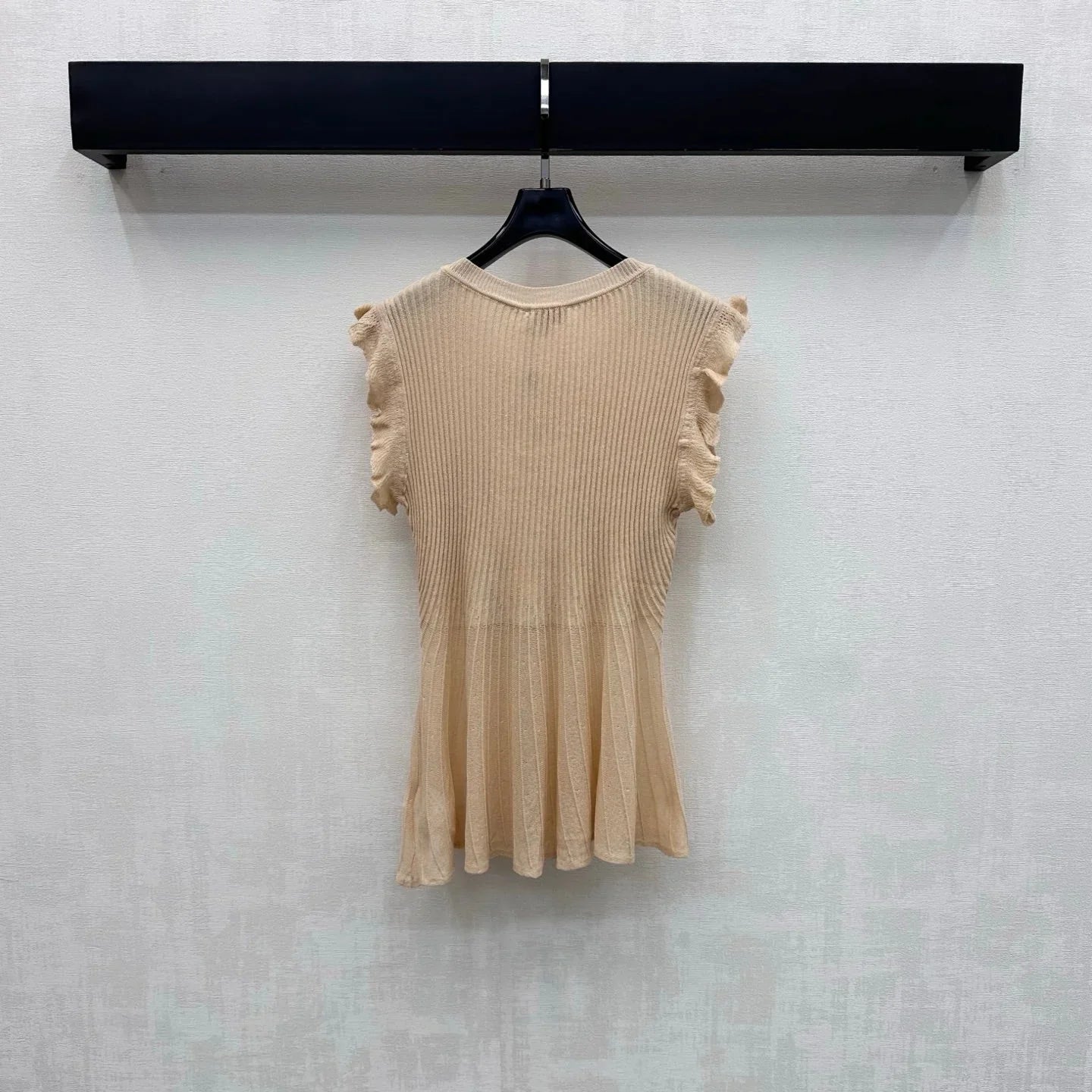 Chanel 2026 Ribbed Flutter Sleeve Knit Vest Beige Wool 396624