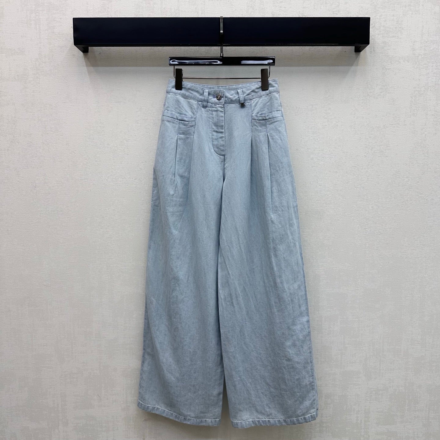 Chanel 26s Wide-Leg Jeans 1435