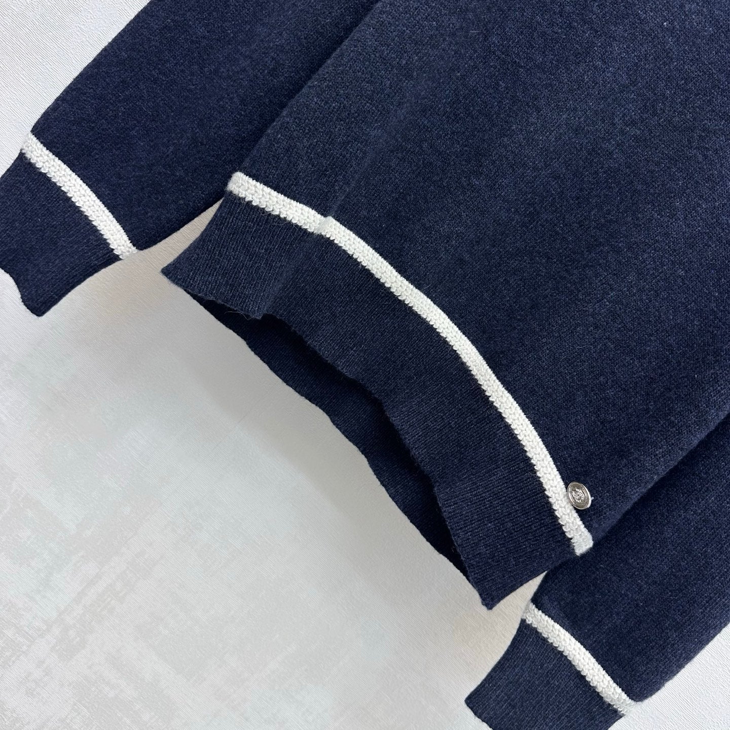 CC 26s Long-Sleeved Top Navy Blue Wool 421304