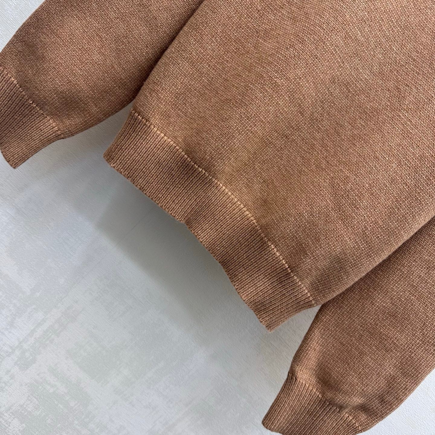 Celine 26s Jacquard Knit Long-Sleeved Top Brown Wool 421313