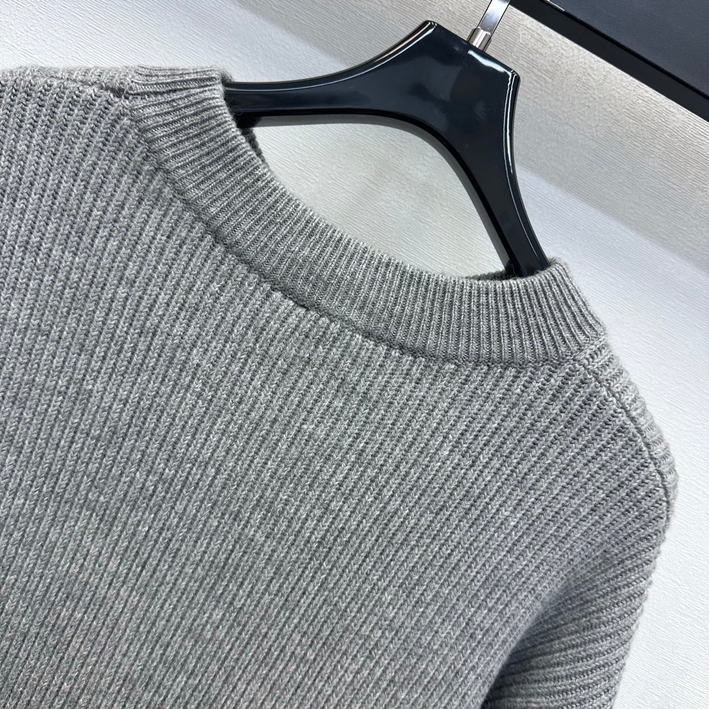 CD 26s Embroidered Knitted Long-Sleeve Top Grey Wool Cashmere 421320