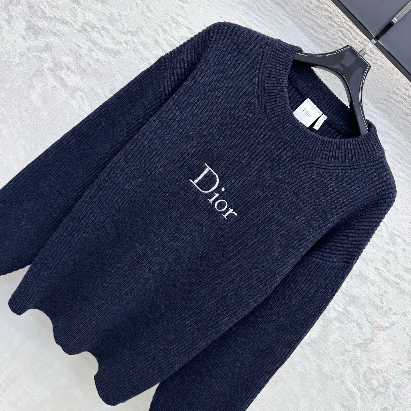 CD 26s Embroidered Knitted Long-Sleeve Top Navy Blue Wool Cashmere 421318