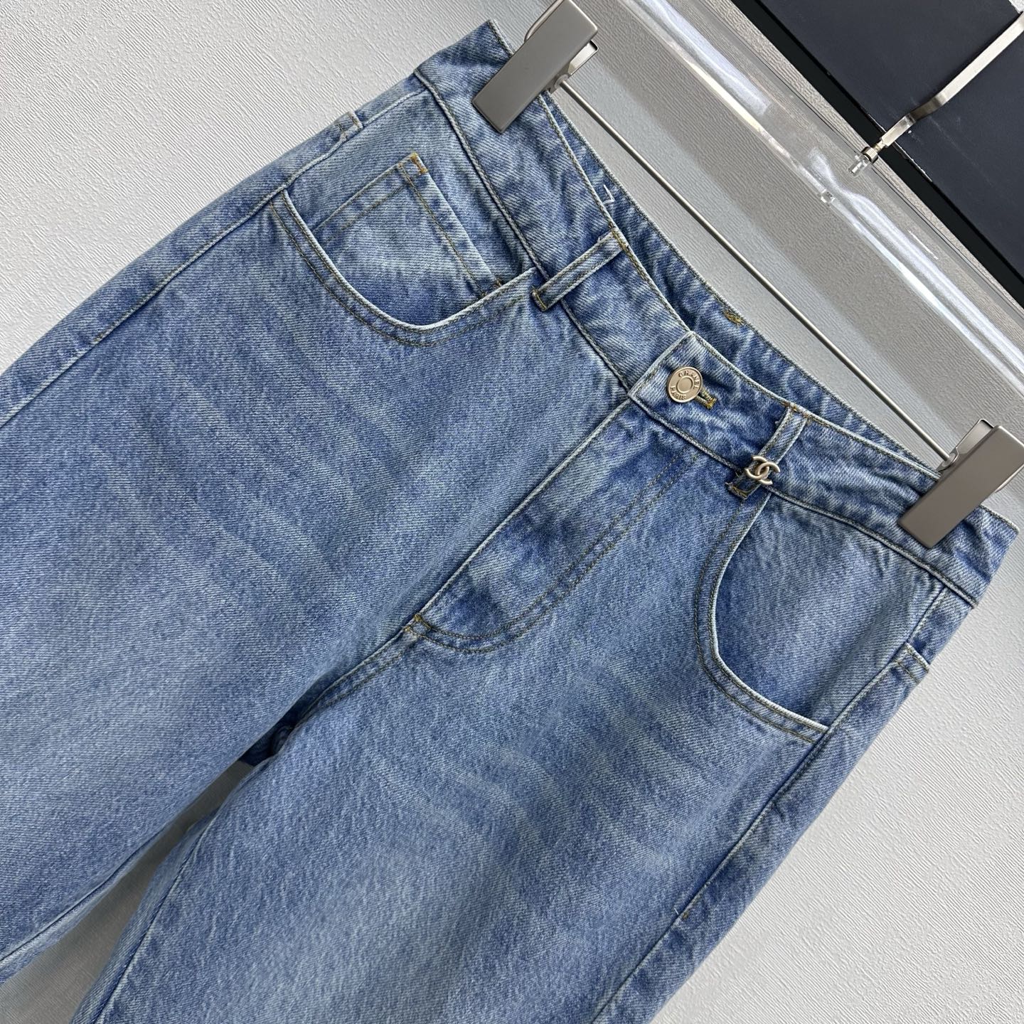 CC 26s Label Straight-Leg Jeans Light Blue Denim 422636