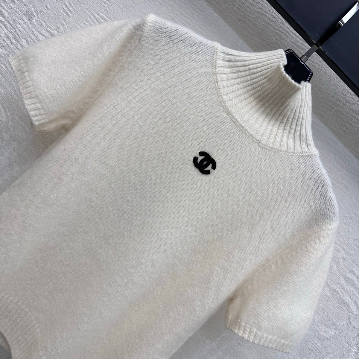 CC 26s Mock Neck Short Sleeve Knit Top White Wool Blend 434110