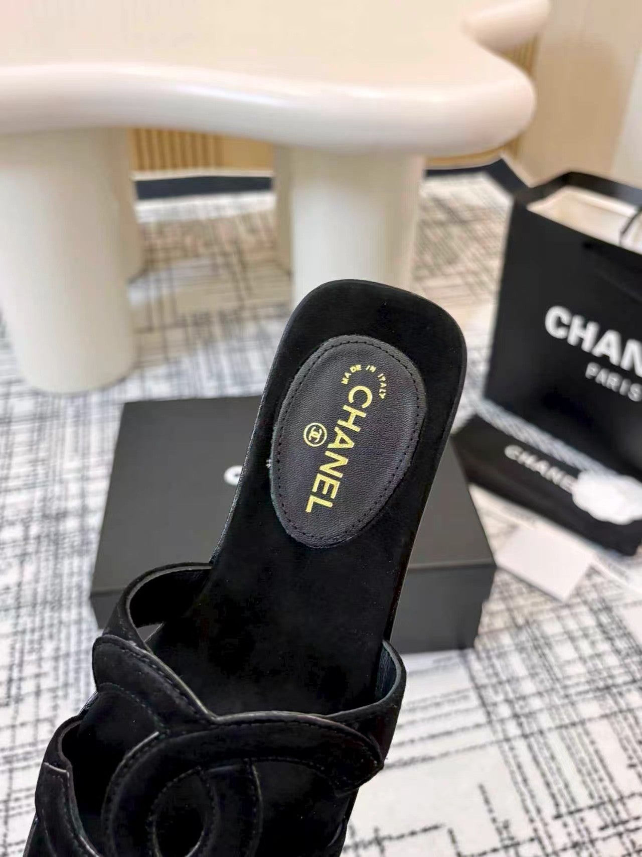 CC 26s Open-toe Sandal Black Suede 681942