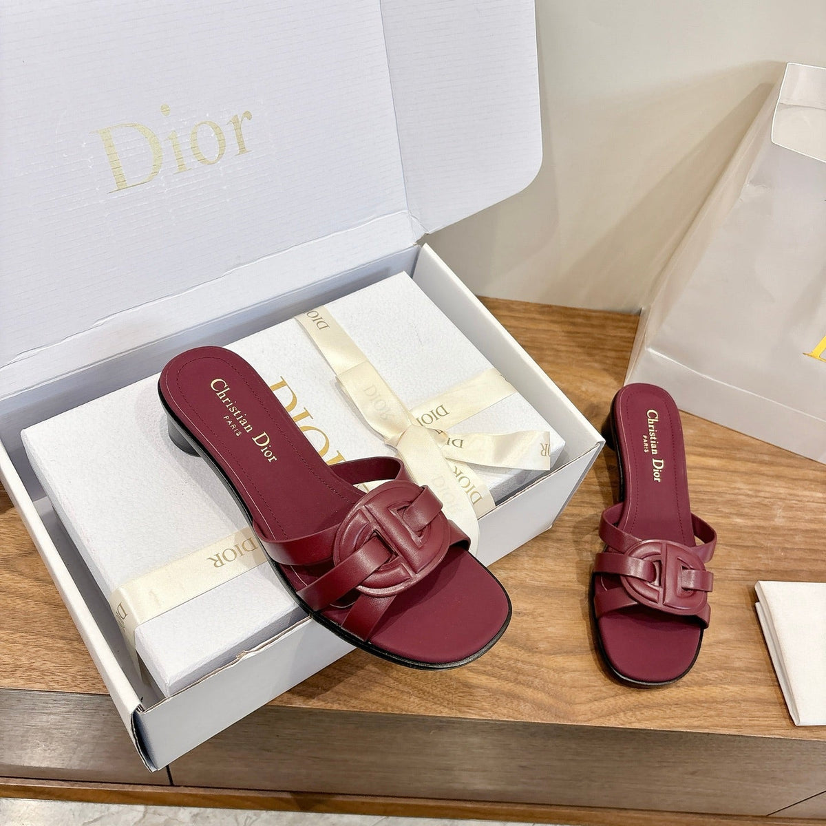 CD 26s D-Club Slides 4.5cm Burgundy Calfskin 998648