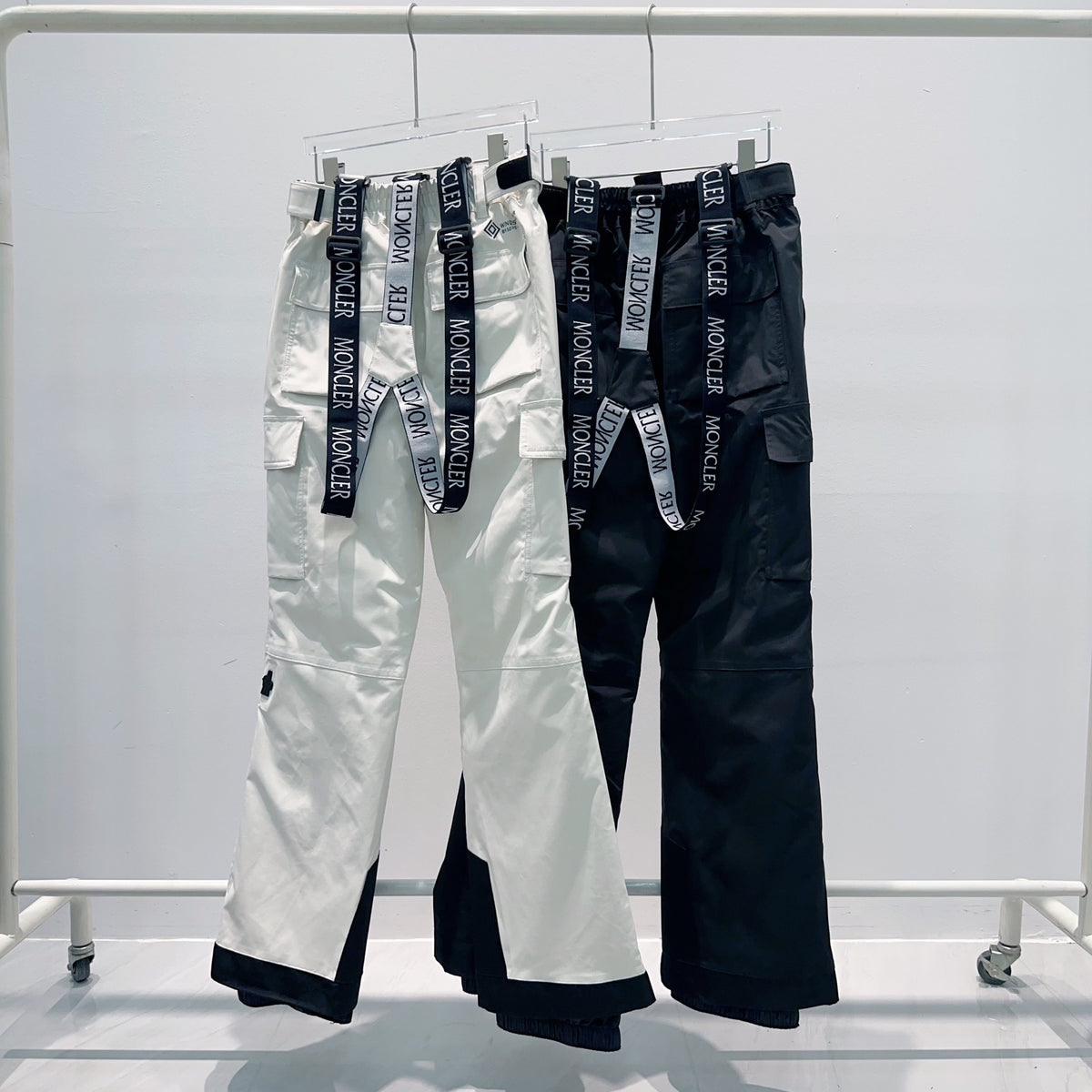 Moncler 26s Pants Cargo Ski Pants Porcelain Nylon 428641