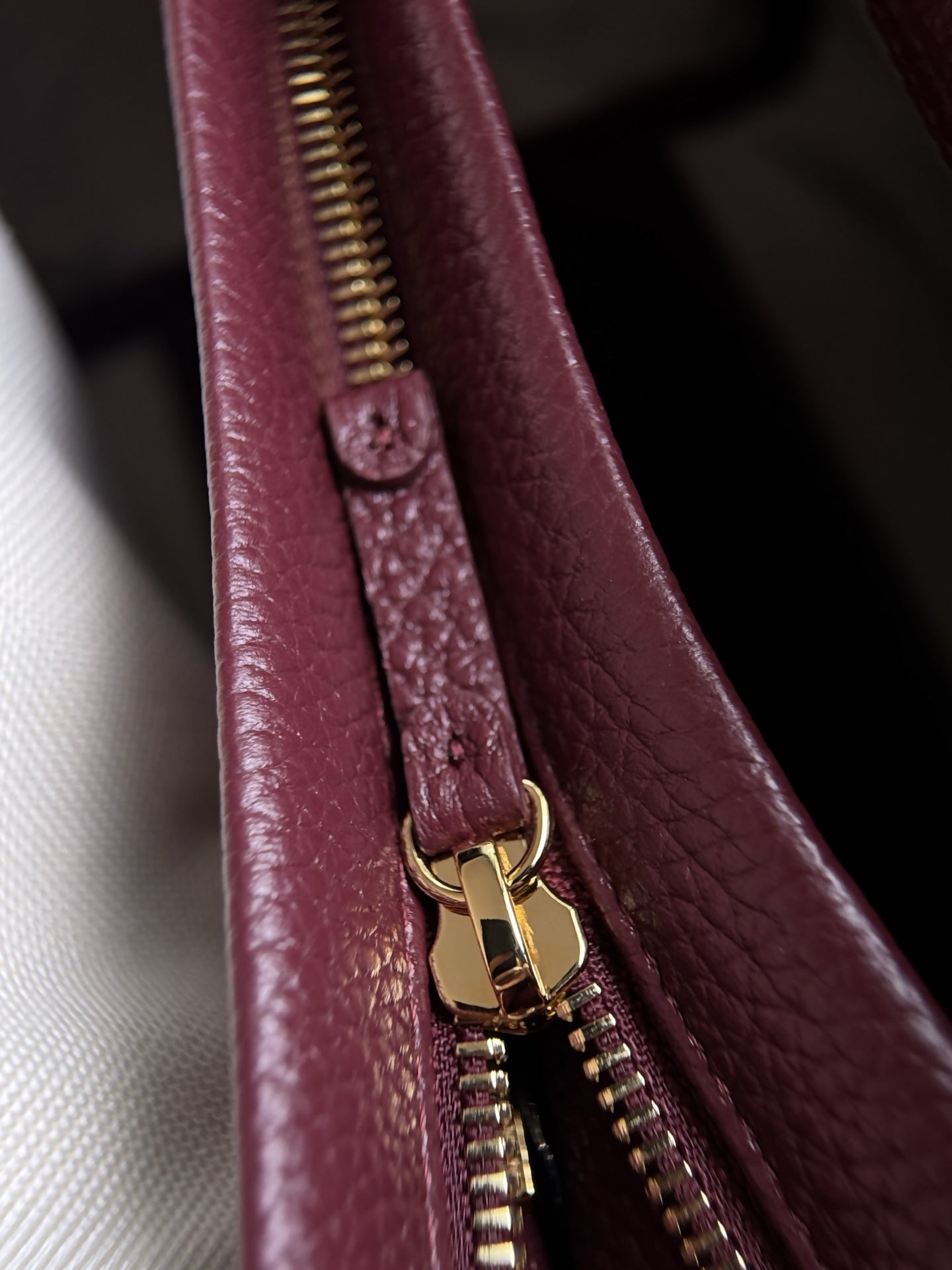 CC 26s Small Shopping Bag Burgundy Calfskin 143385